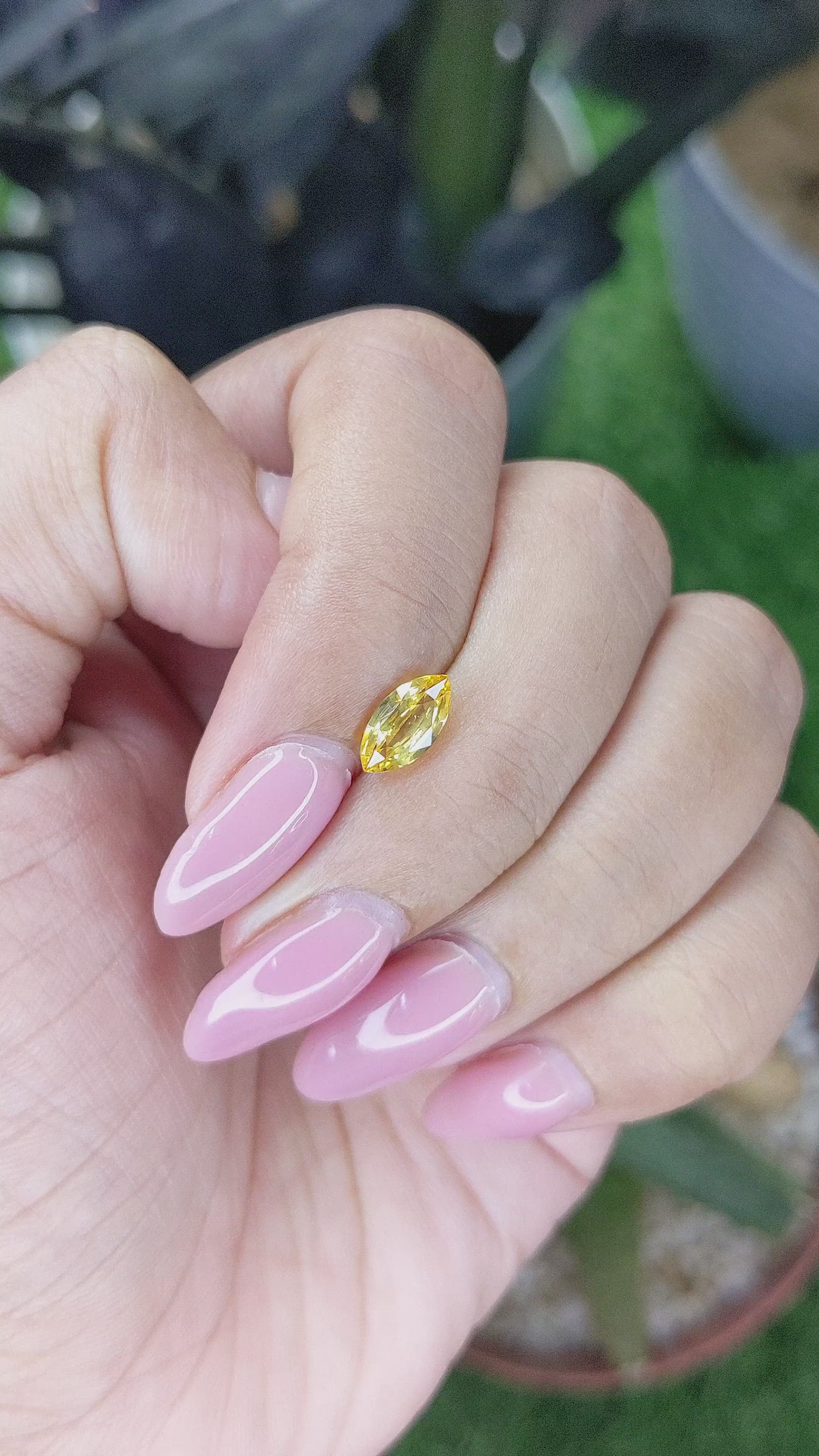 1.02 Ct. Yellow Sapphire from Ceylon (Sri Lanka) Size Video