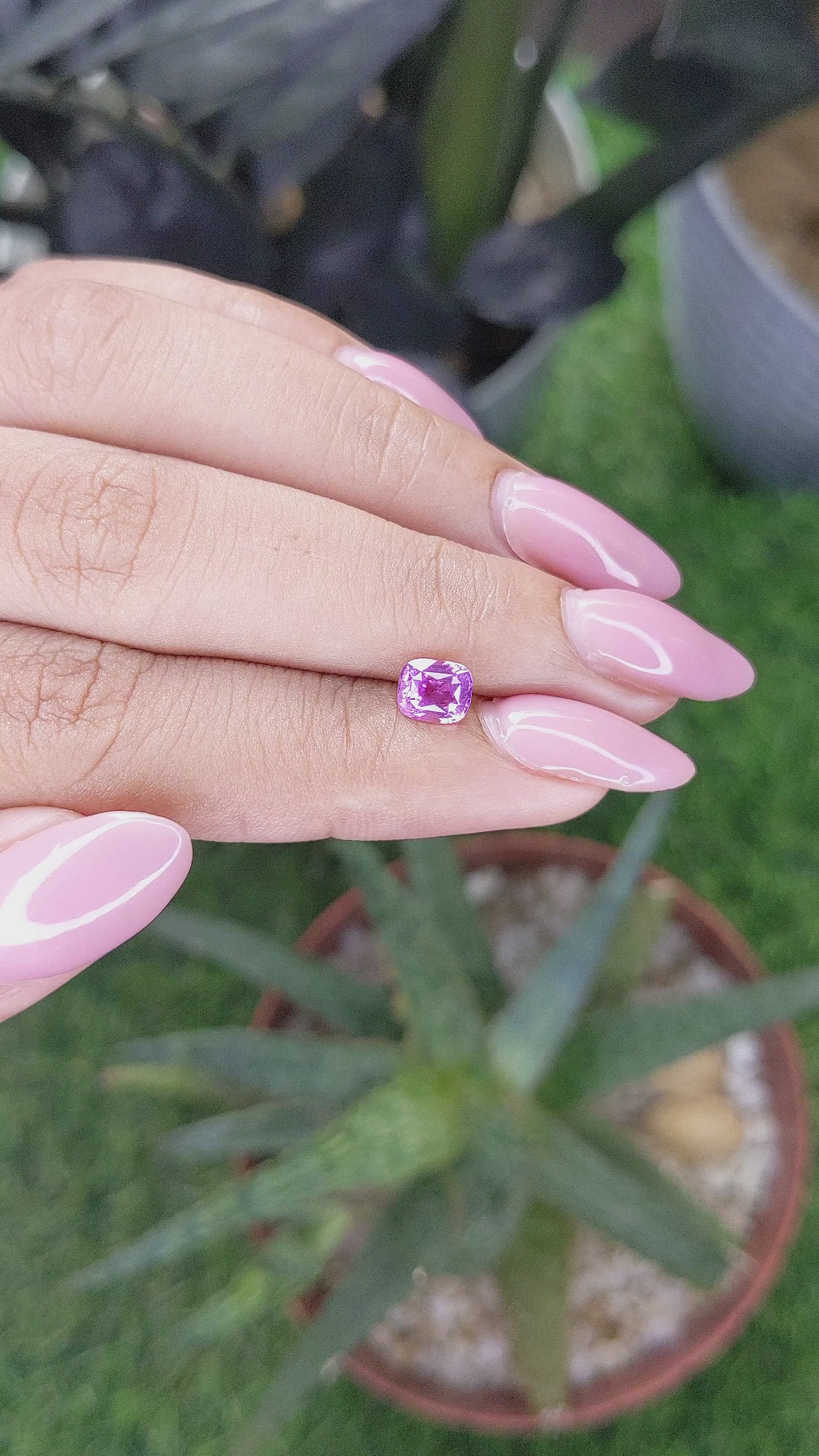 1.03 Ct. Pinkish Purple Sapphire from Ceylon (Sri Lanka) Size Video