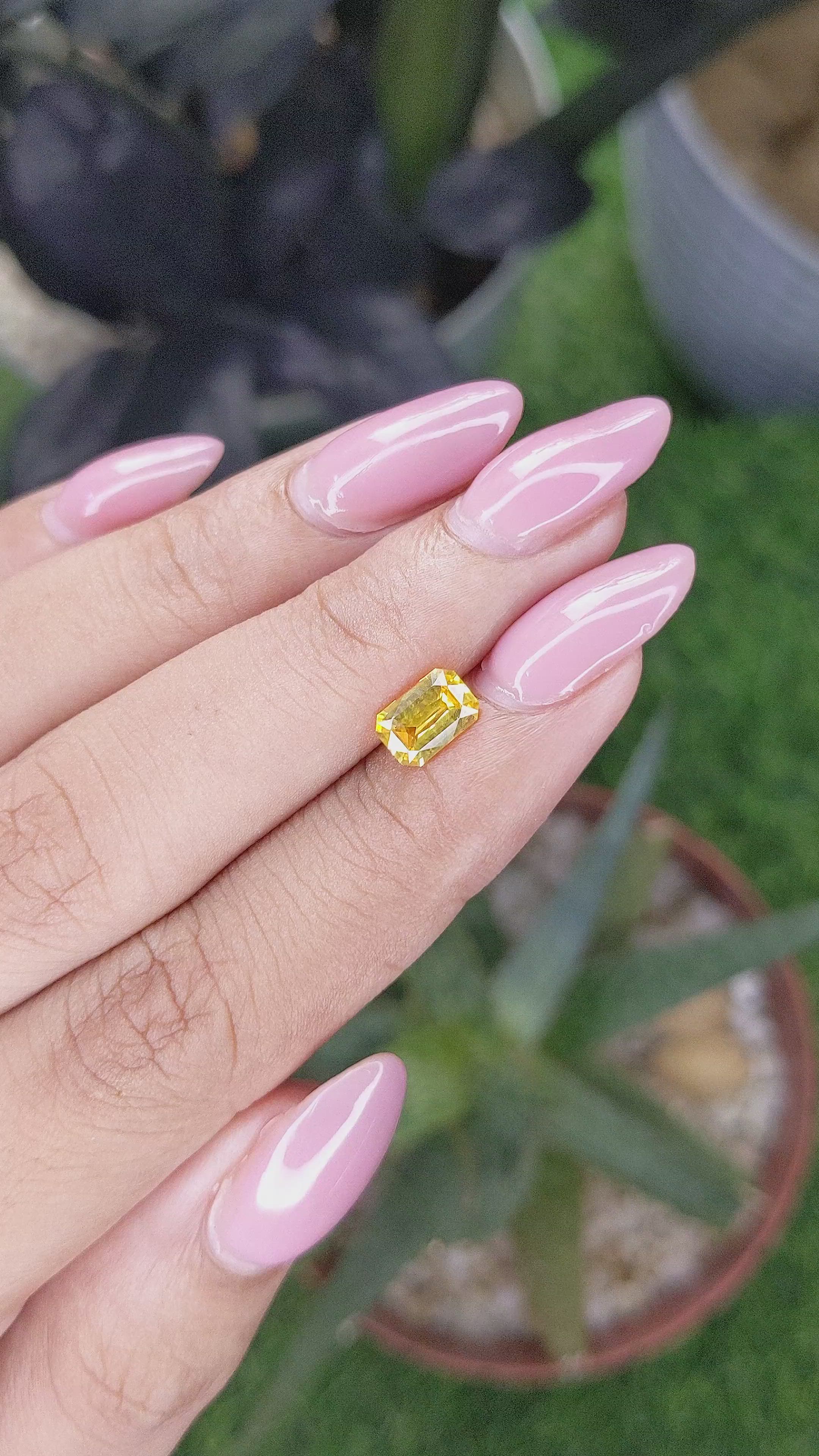 1.07 Ct. Yellow Sapphire from Ceylon (Sri Lanka) Size Video