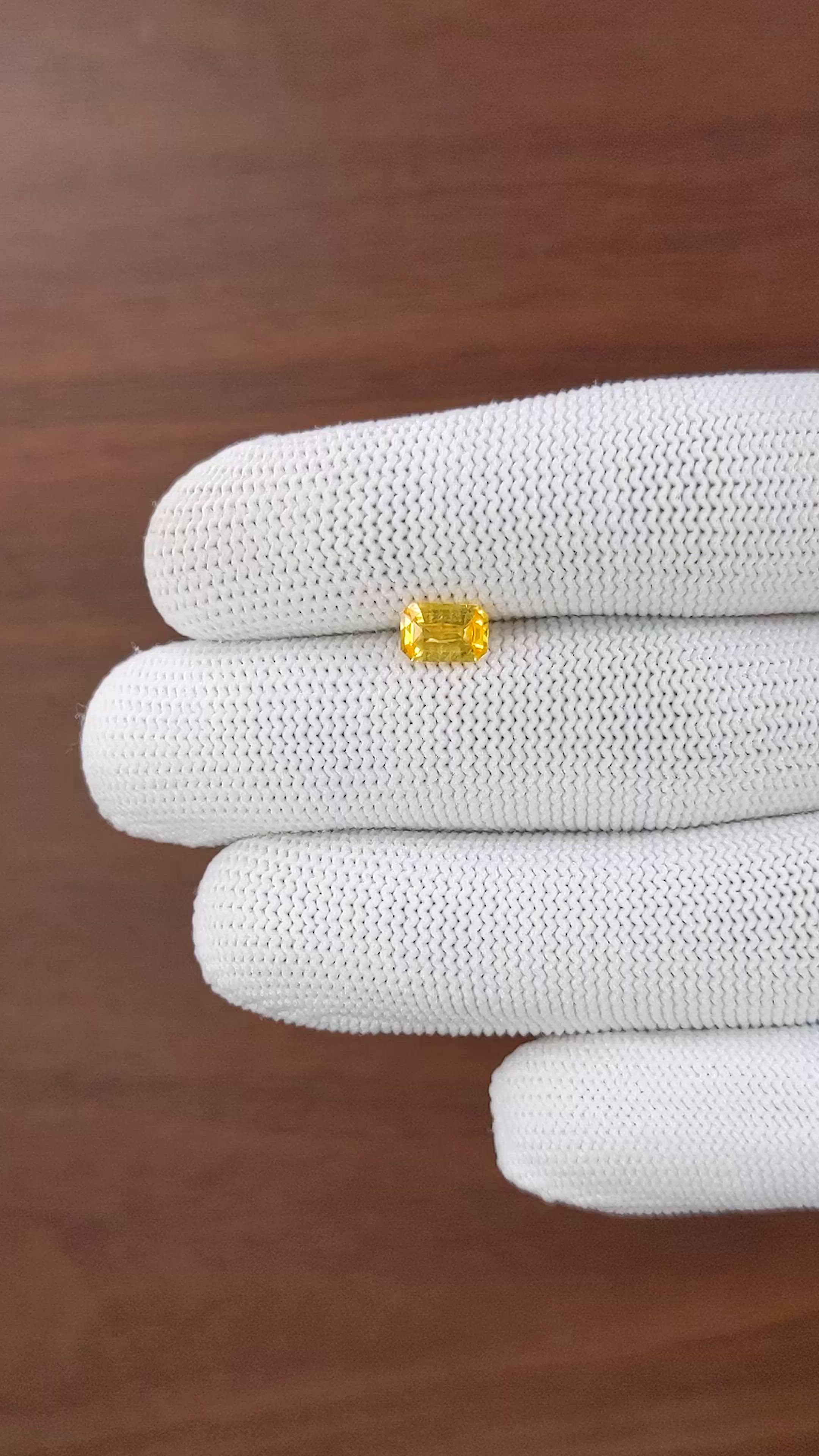 1.07 Ct. Yellow Sapphire from Ceylon (Sri Lanka) Size Video