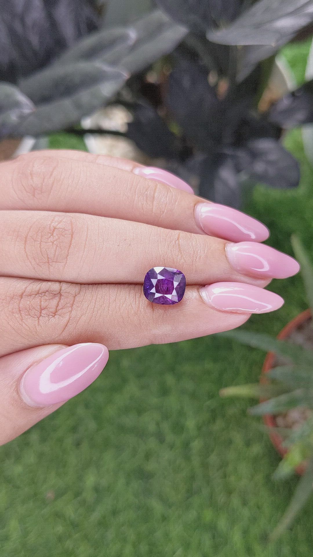 4.32 Ct. Pinkish Purple Sapphire from Tanzania Size Video