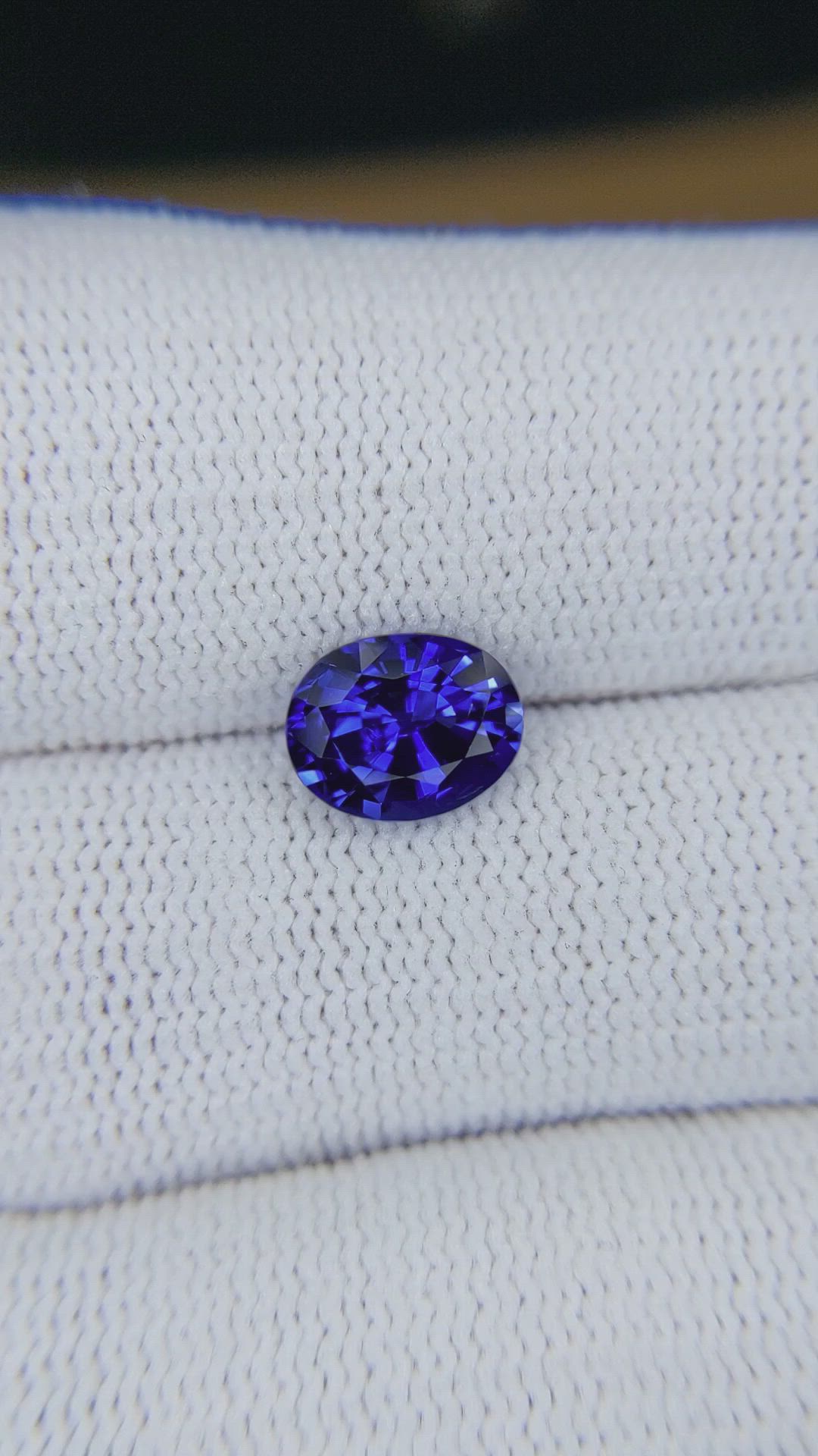 1.90 Ct. Blue Sapphire from Ceylon (Sri Lanka) Size Video