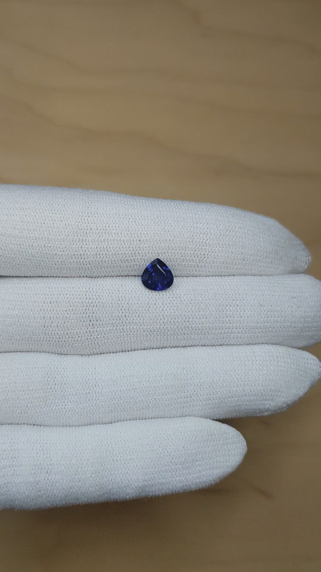 1.31 Ct. Blue Sapphire from Ceylon (Sri Lanka) Size Video
