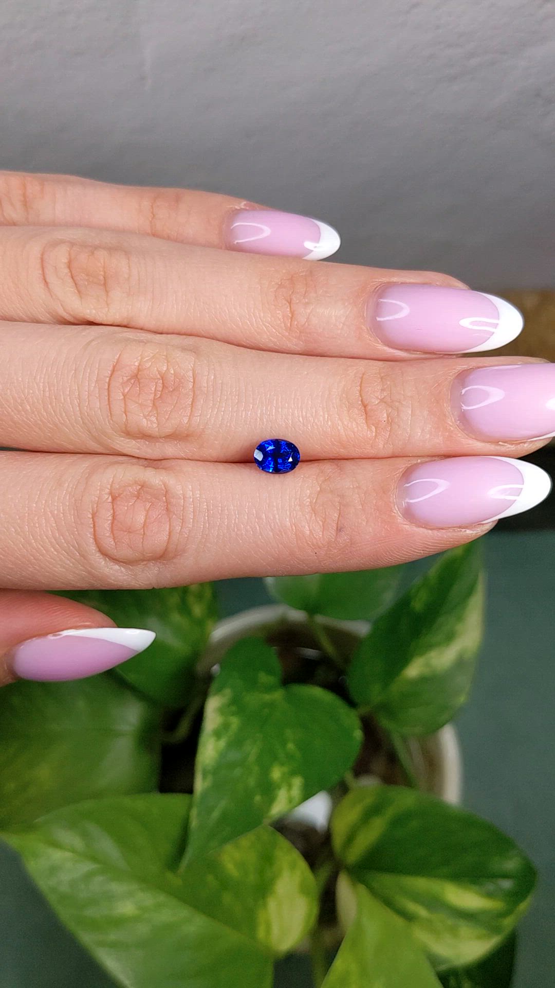 0.93 Ct. Blue Sapphire from Ceylon (Sri Lanka) Size Video