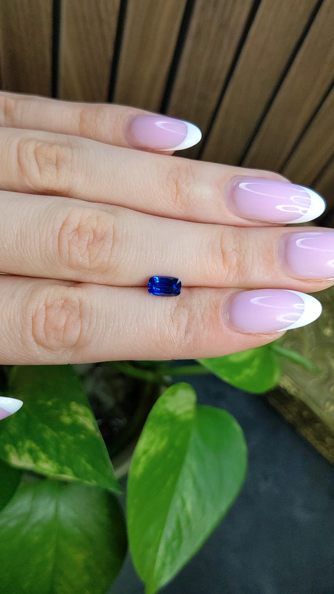 1.01 Ct. Blue Sapphire from Ceylon (Sri Lanka) Size Video