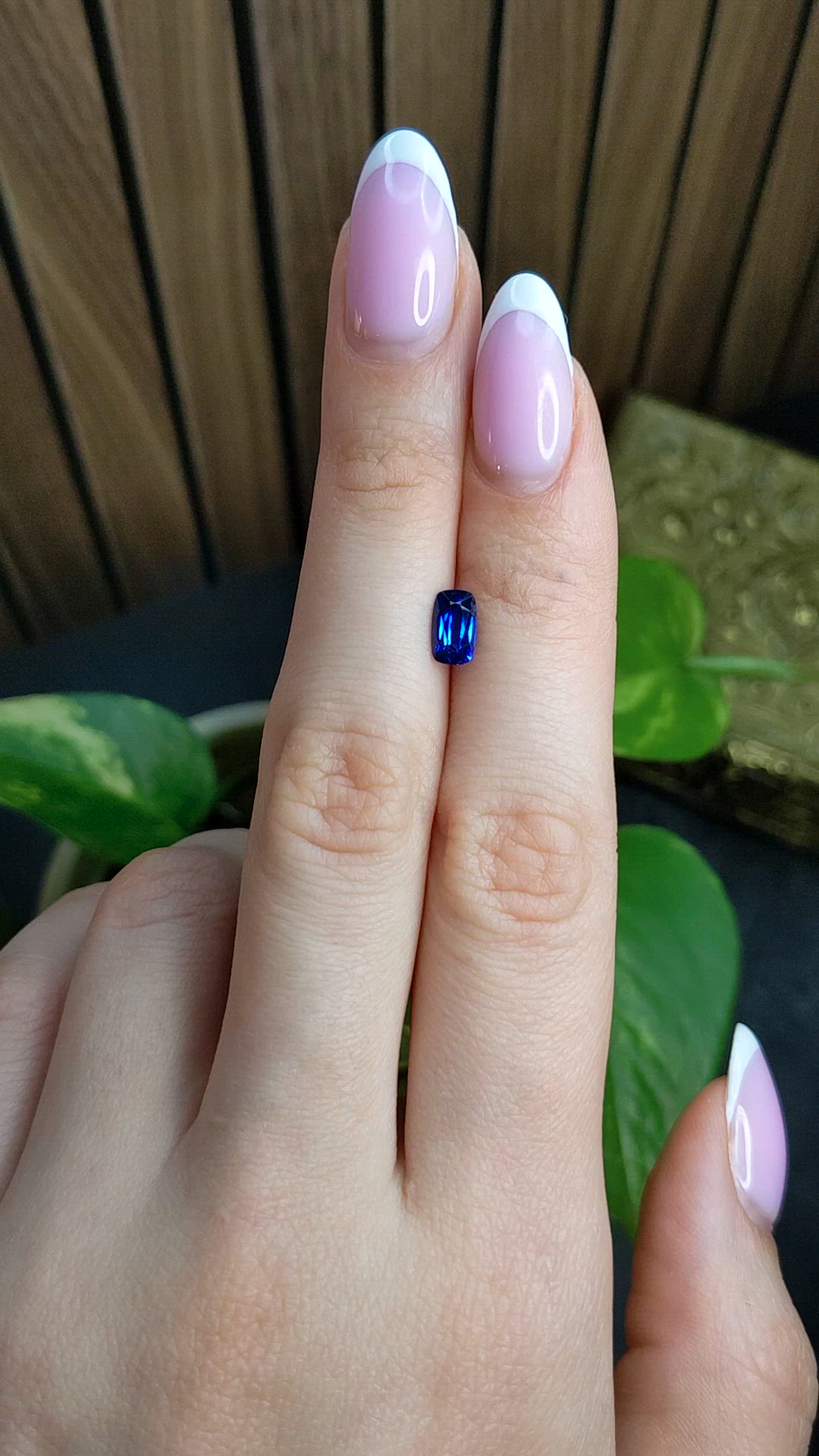 1.01 Ct. Blue Sapphire from Ceylon (Sri Lanka) Size Video