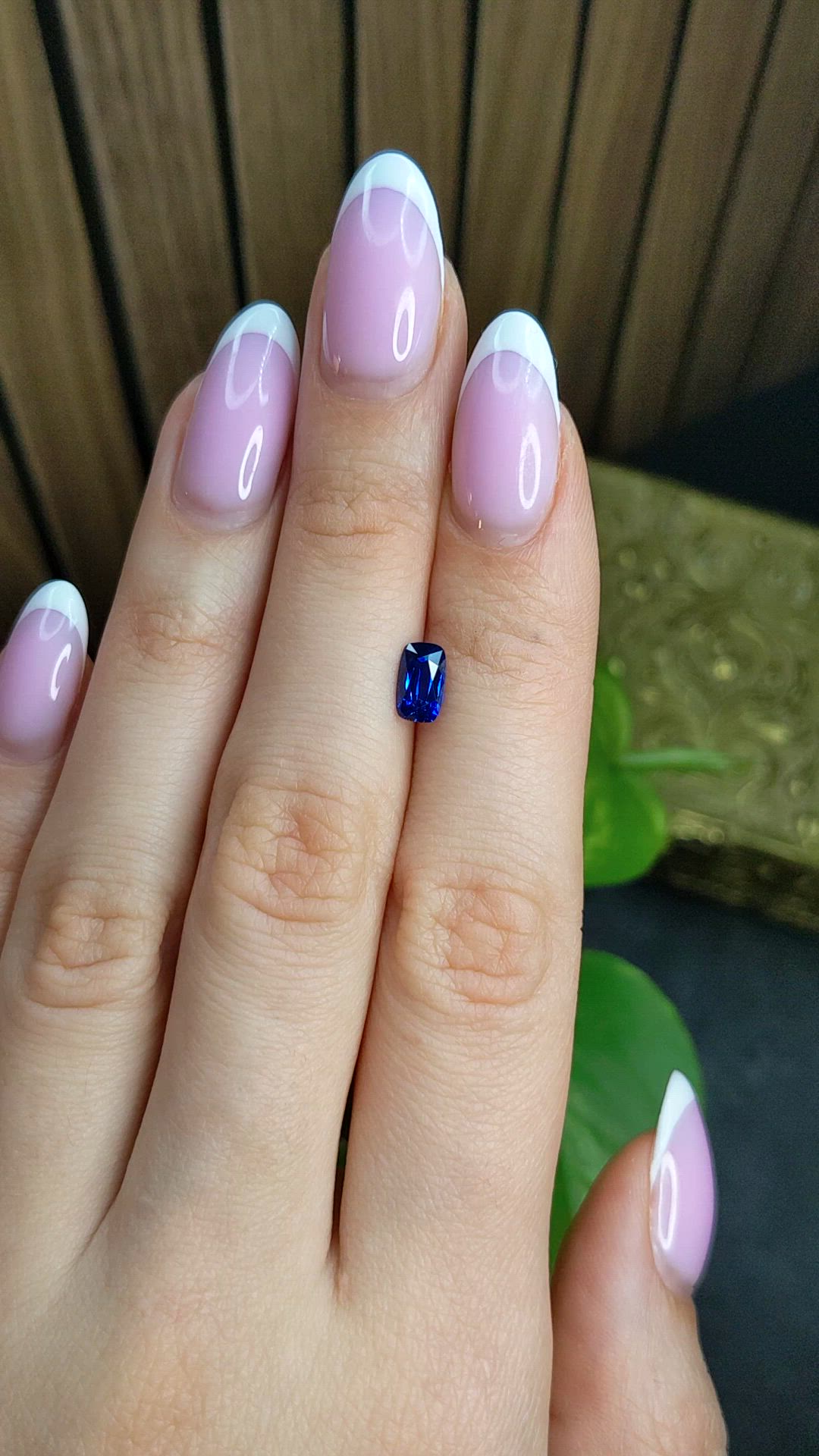 1.01 Ct. Blue Sapphire from Ceylon (Sri Lanka) Size Video