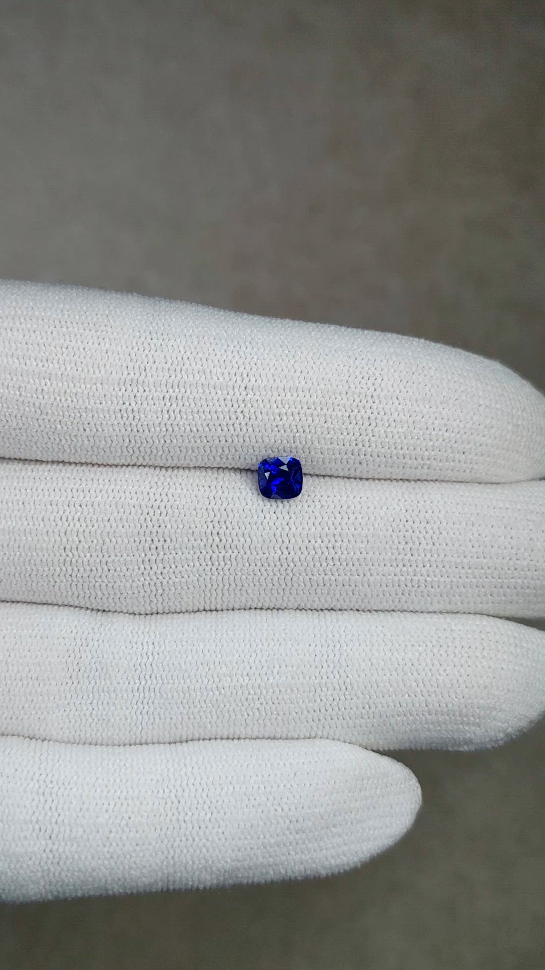 0.91 Ct. Blue Sapphire from Ceylon (Sri Lanka) Size Video