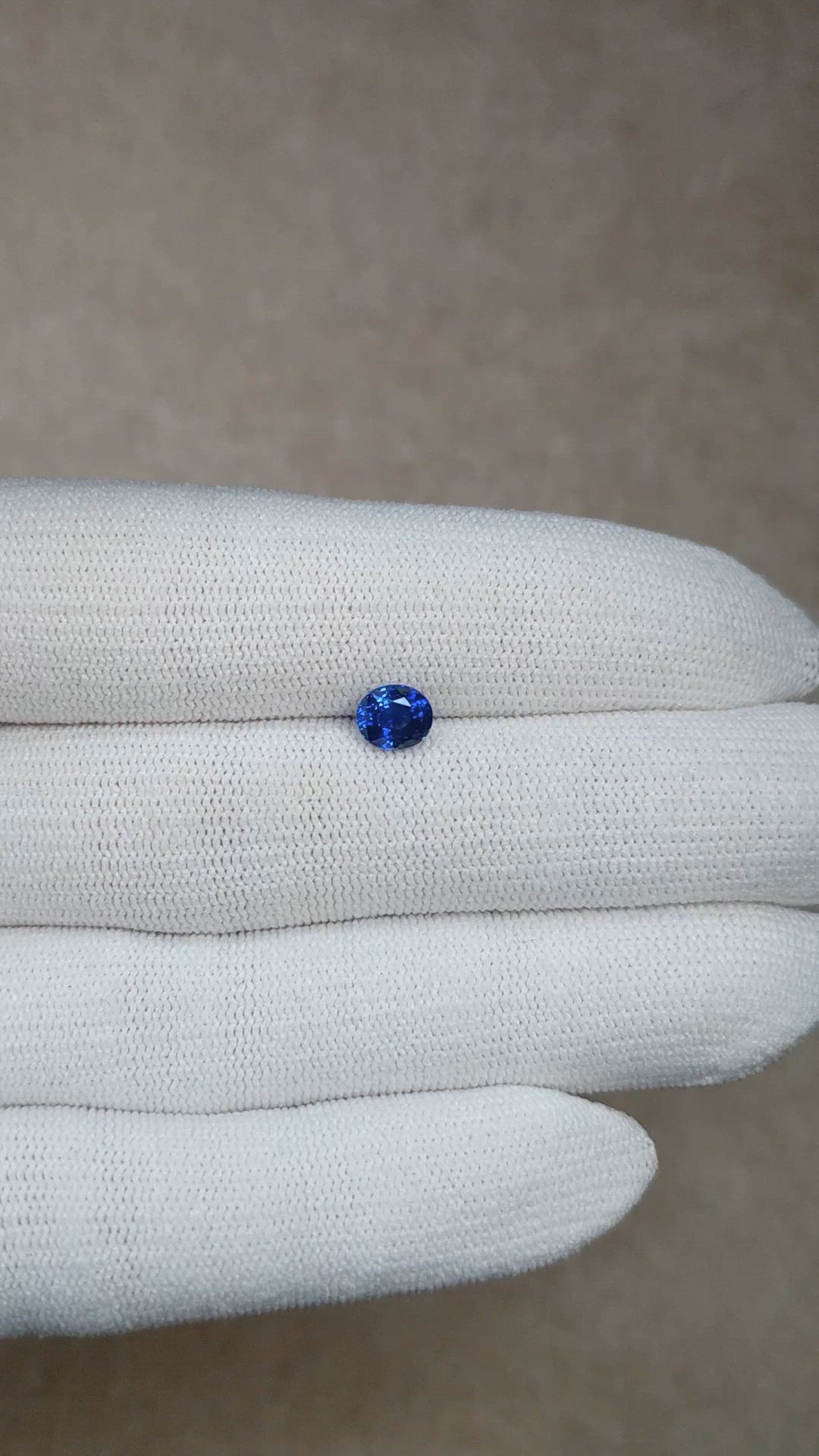 1.13 Ct. Blue Sapphire from Ceylon (Sri Lanka) Size Video