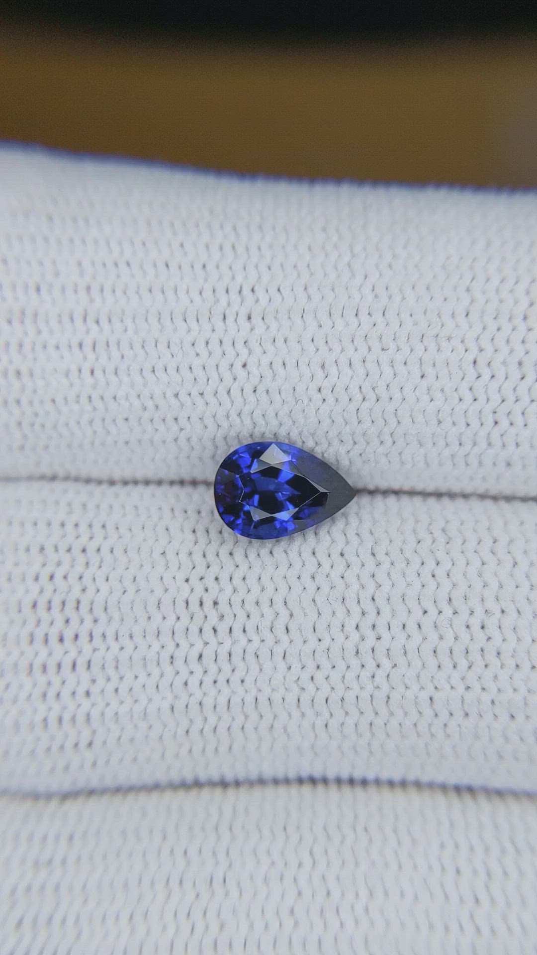 1.32 Ct. Blue Sapphire from Ceylon (Sri Lanka) Size Video