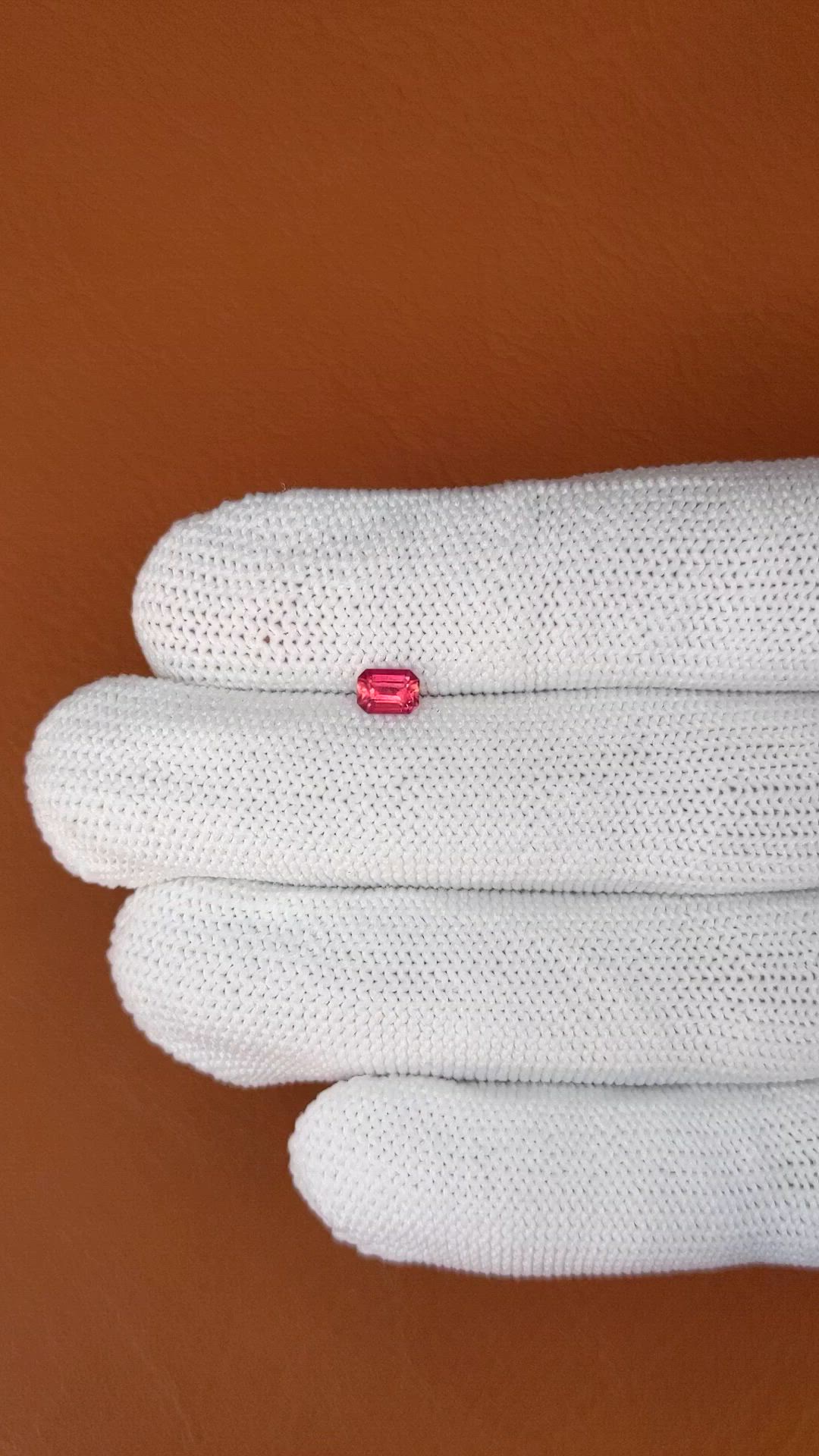 0.46 Ct. Reddish Pink Sapphire from Ceylon (Sri Lanka) Size Video