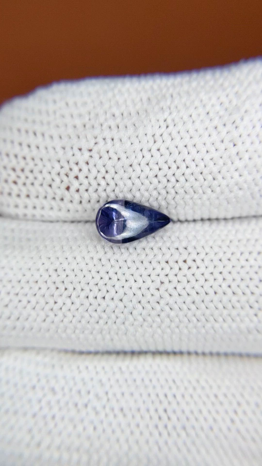 1.13 Ct. Bi Color / Parti Cabochon Sapphire from Ceylon (Sri Lanka) Size Video