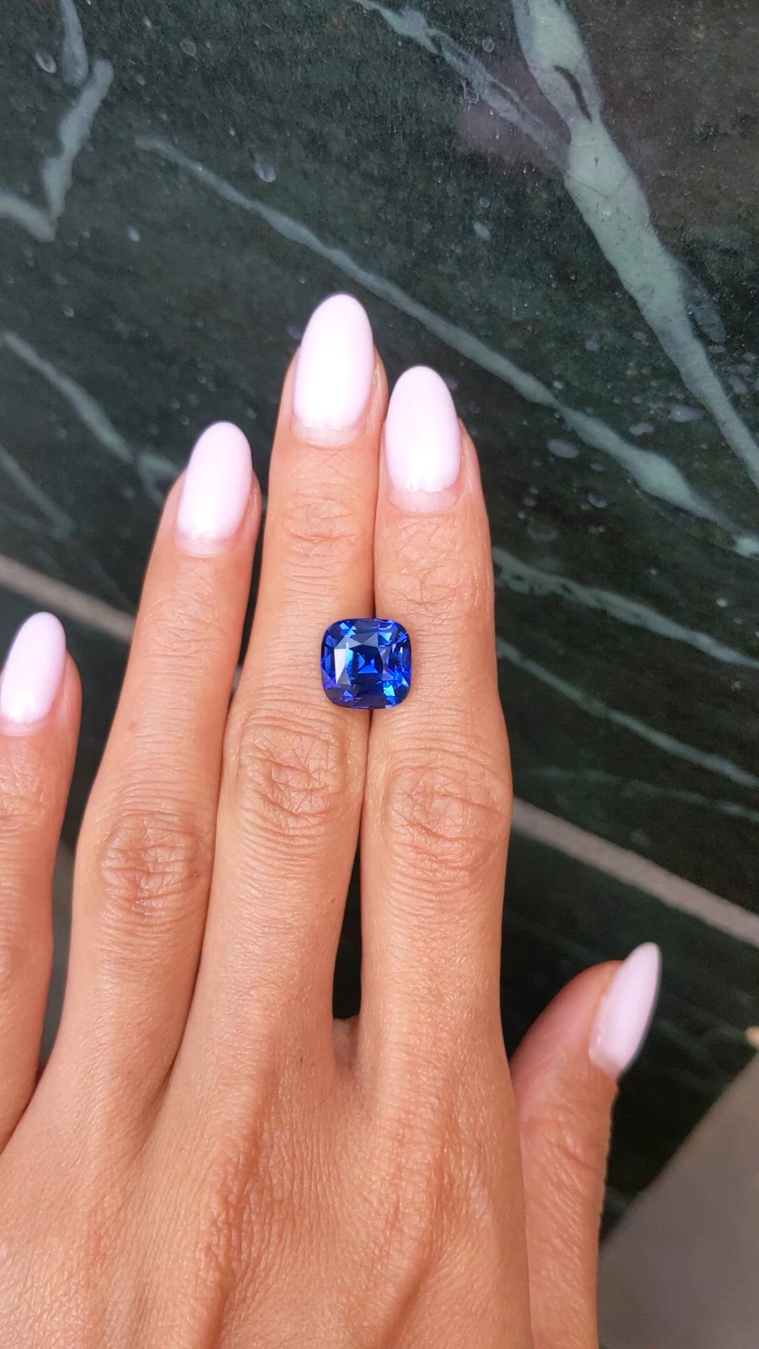 7.46 Ct. Blue Sapphire from Ceylon (Sri Lanka) Size Video