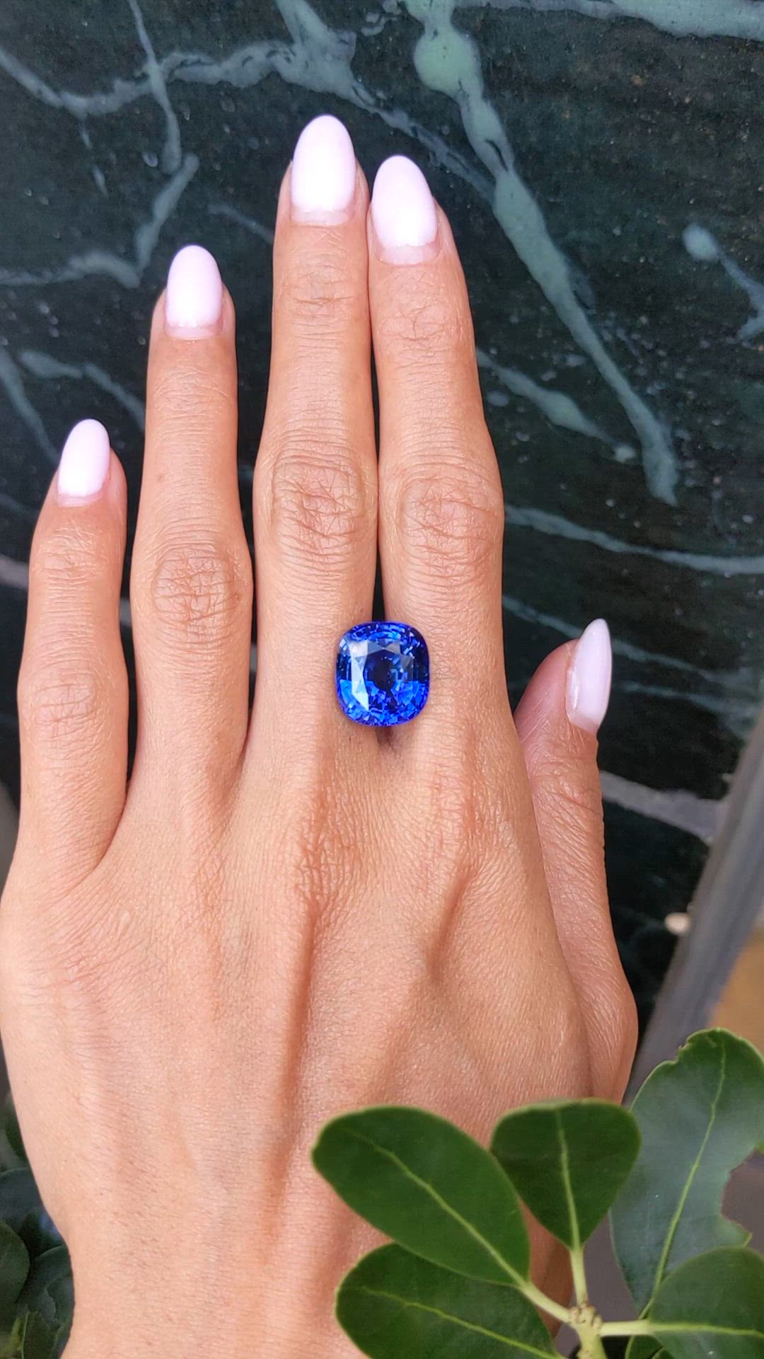 14.98 Ct. Blue Sapphire from Ceylon (Sri Lanka) Size Video