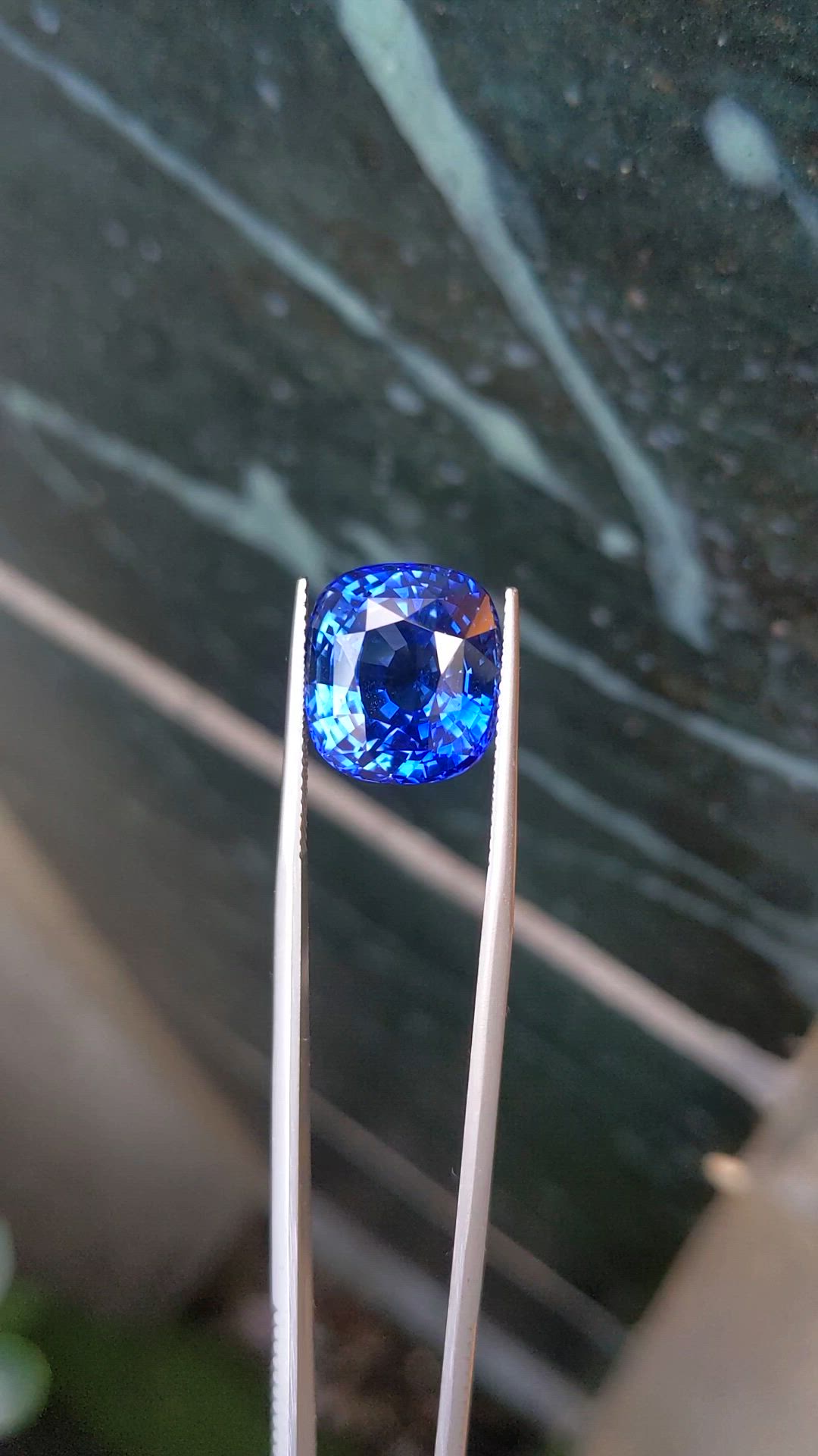 14.98 Ct. Blue Sapphire from Ceylon (Sri Lanka) Size Video