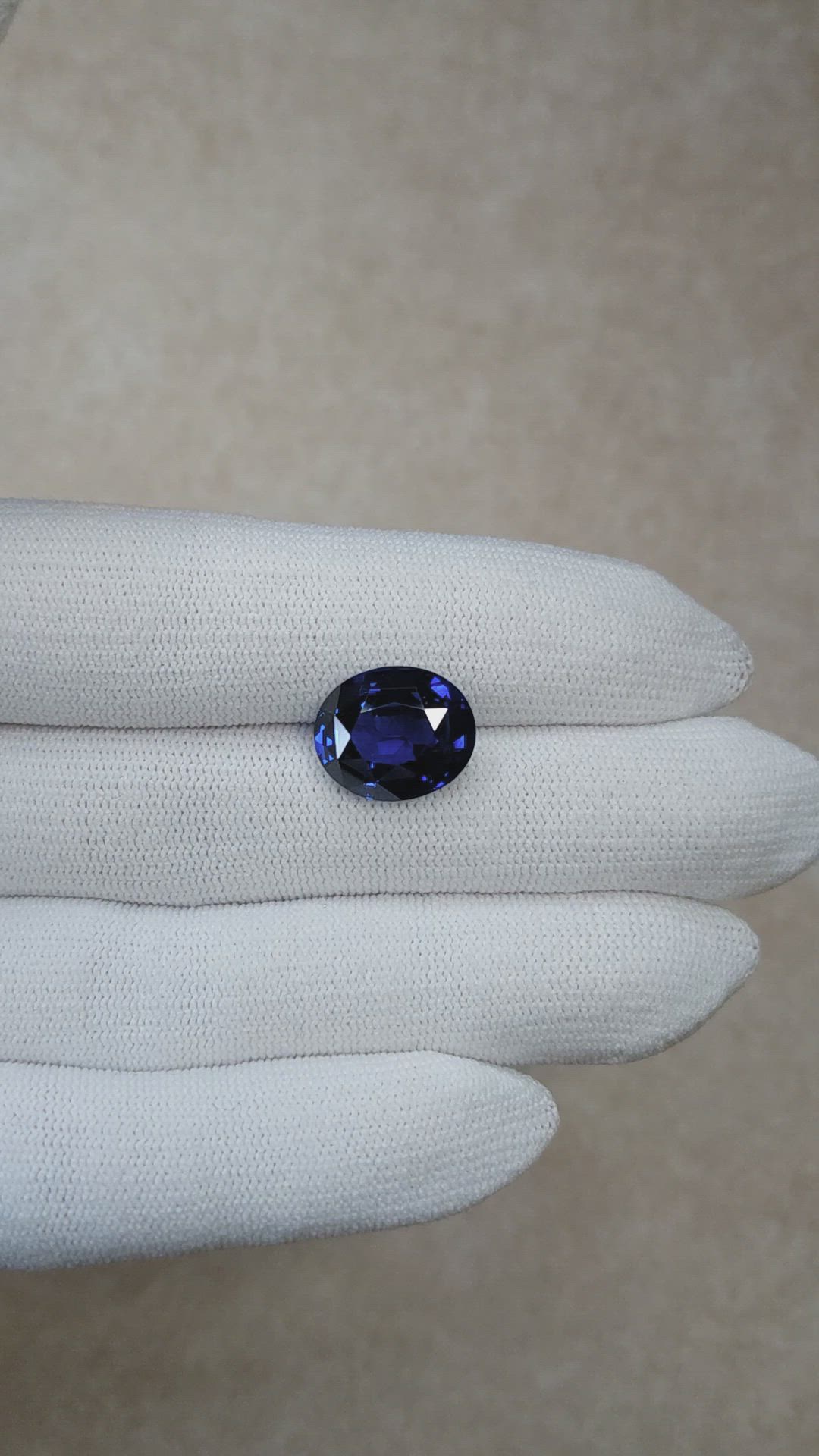 9.73 Ct. Blue Sapphire from Ceylon (Sri Lanka) Size Video