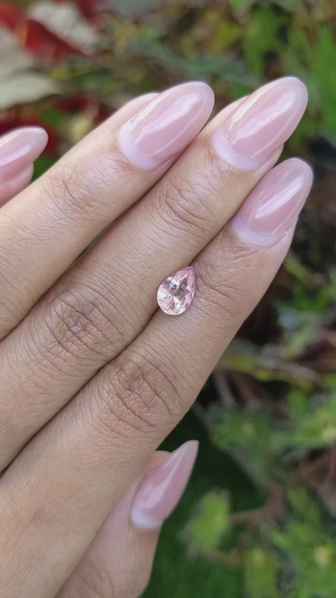 1.36 Ct. Padparadscha Sapphire from Ceylon (Sri Lanka) Size Video