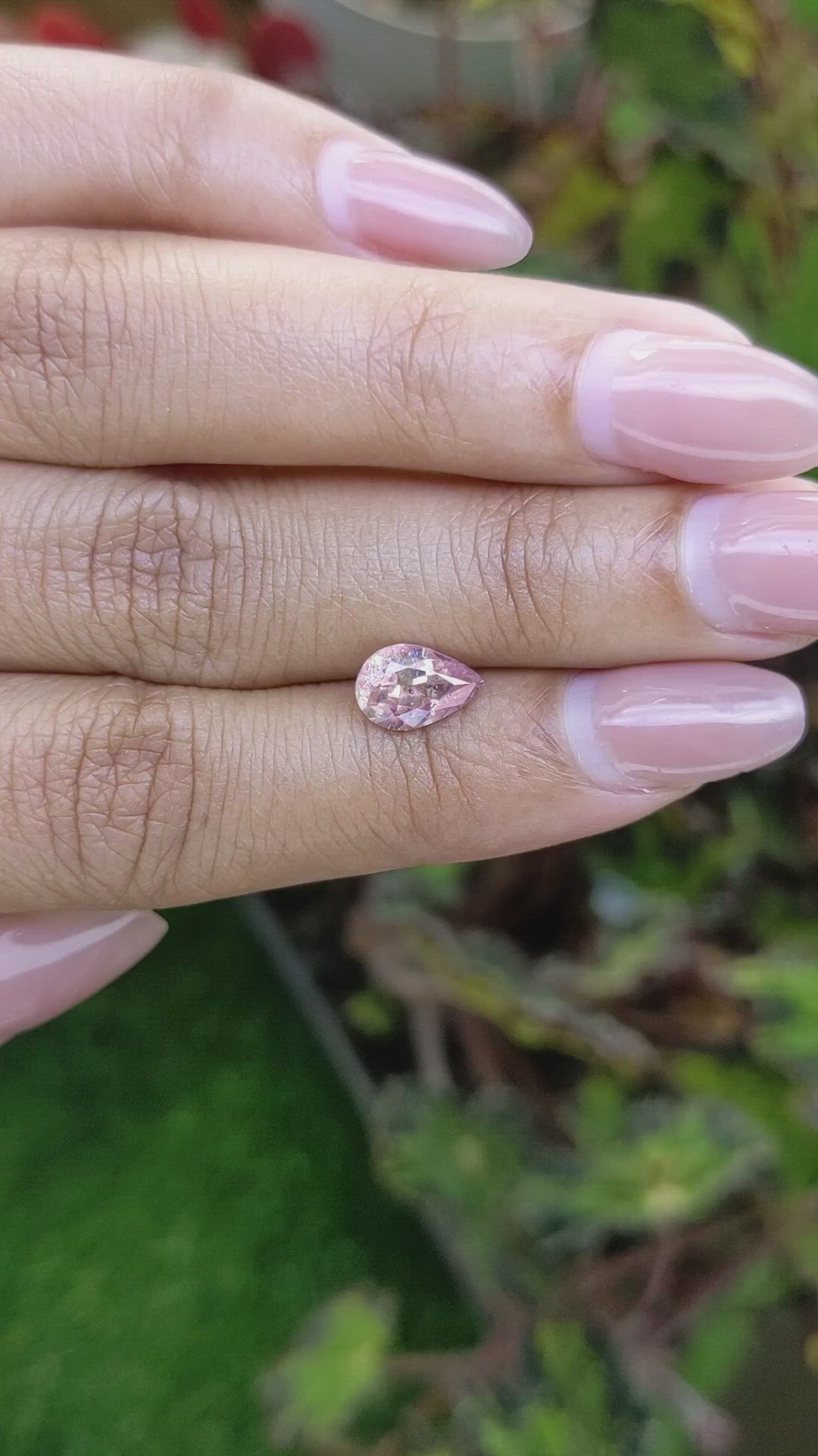 1.36 Ct. Padparadscha Sapphire from Ceylon (Sri Lanka) Size Video