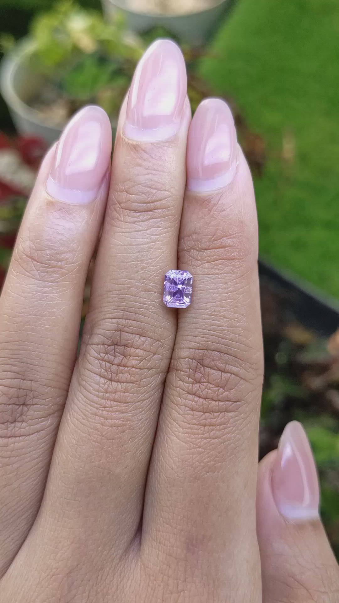 1.03 Ct. Pinkish Purple Sapphire from Ceylon (Sri Lanka) Size Video