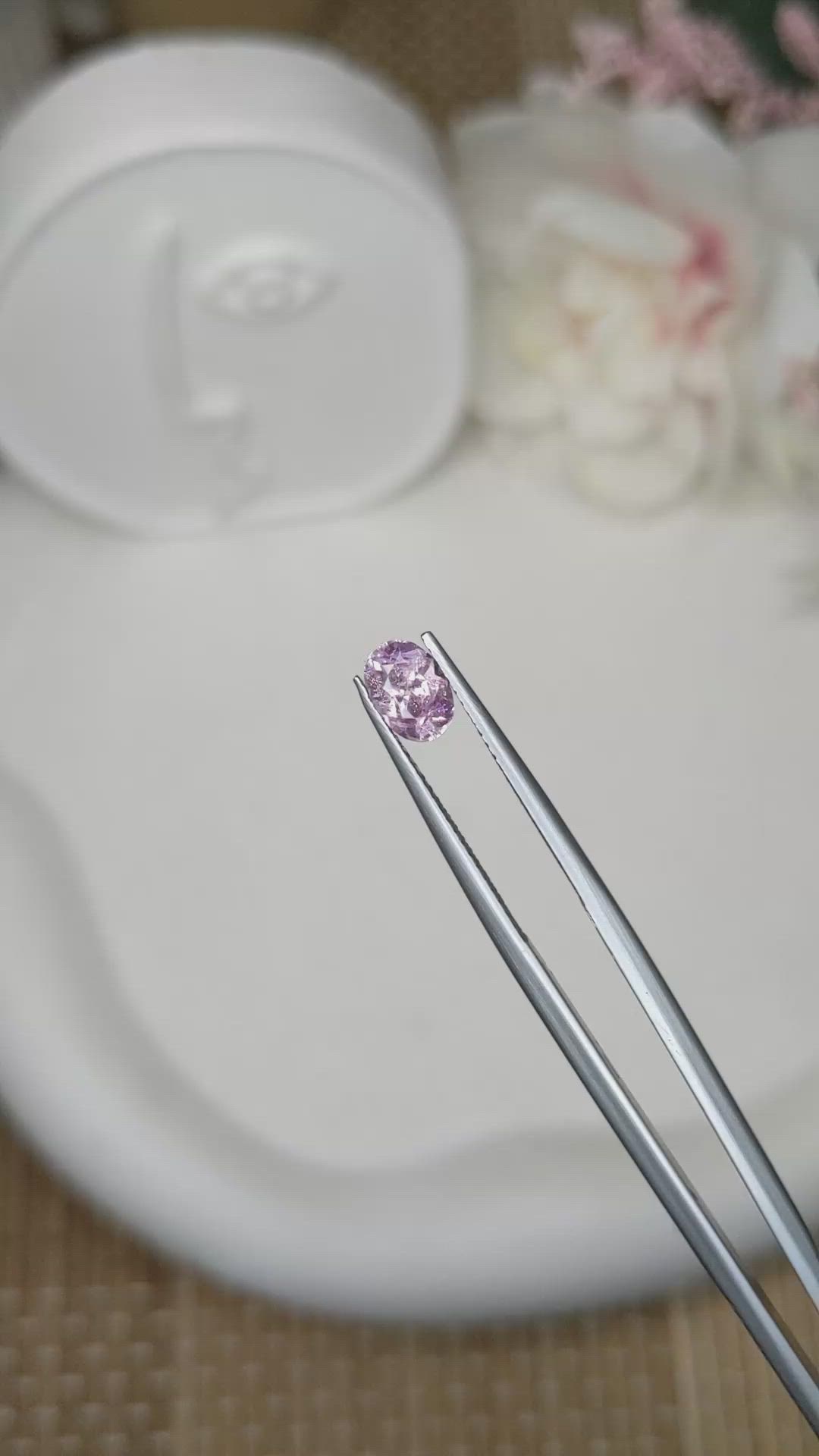 0.90 Ct. Purplish Pink Sapphire from Ceylon (Sri Lanka) Size Video