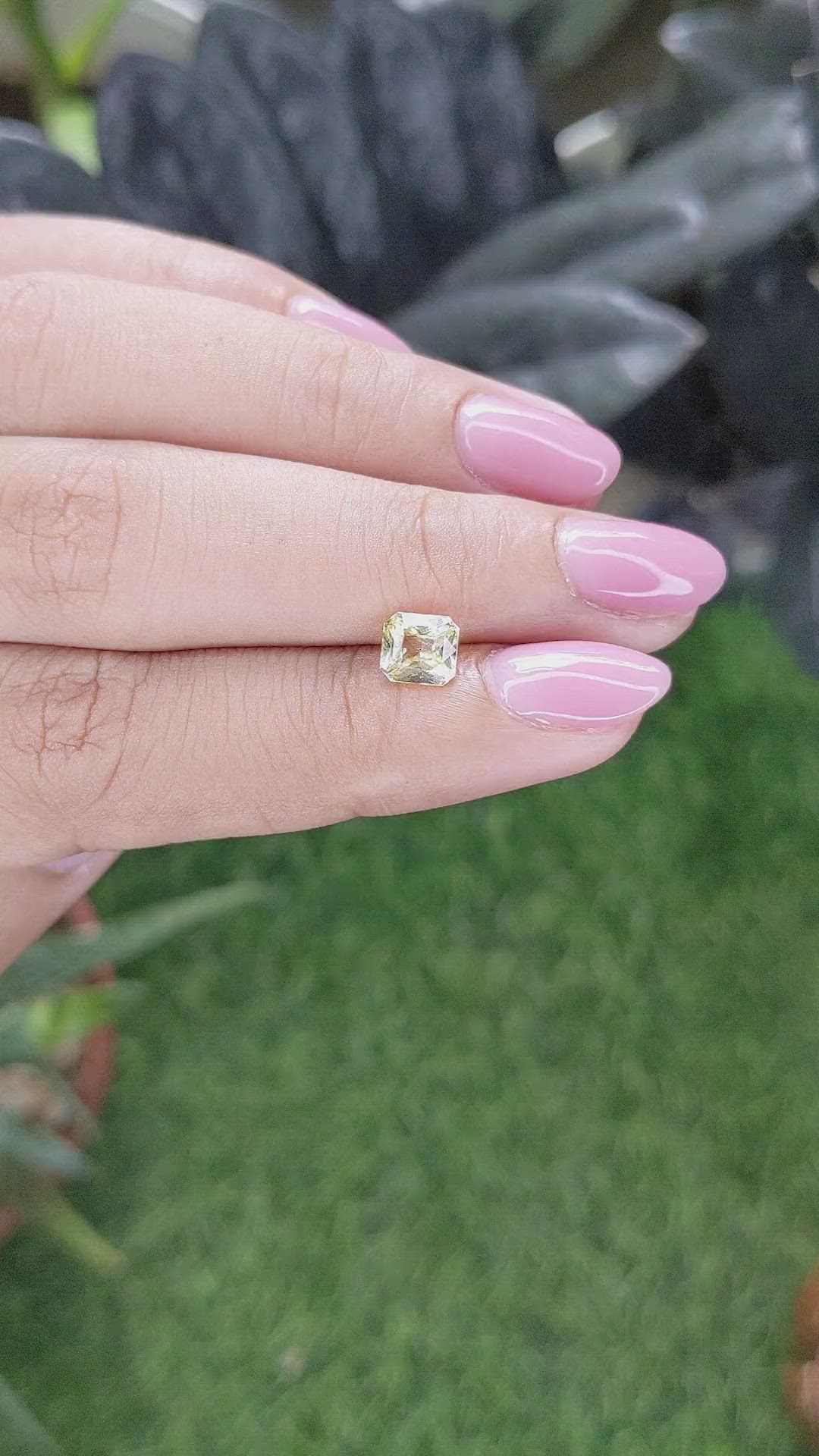 1.08 Ct. Yellow Sapphire from Ceylon (Sri Lanka) Size Video