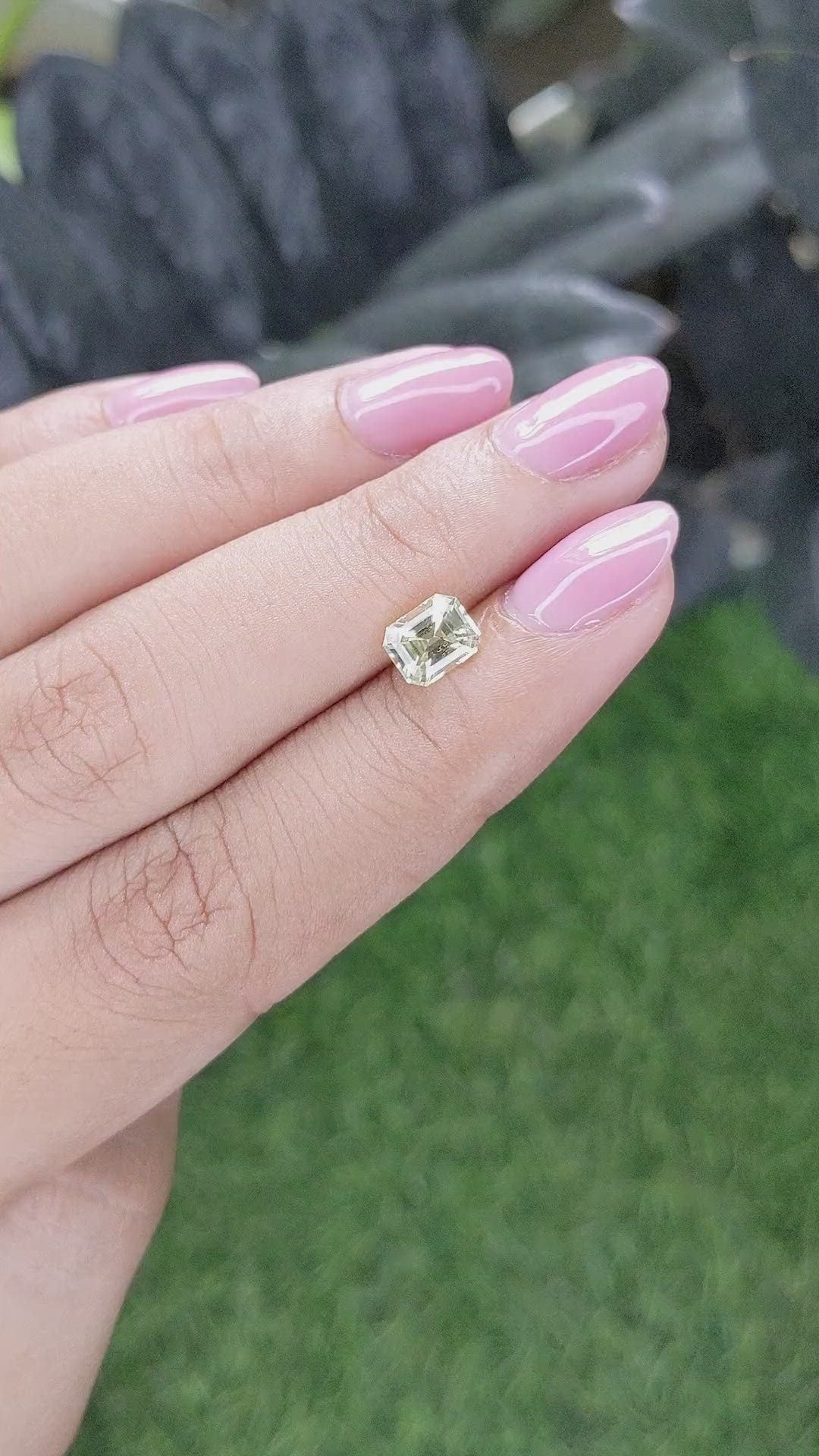 1.18 Ct. Yellow Sapphire from Ceylon (Sri Lanka) Size Video