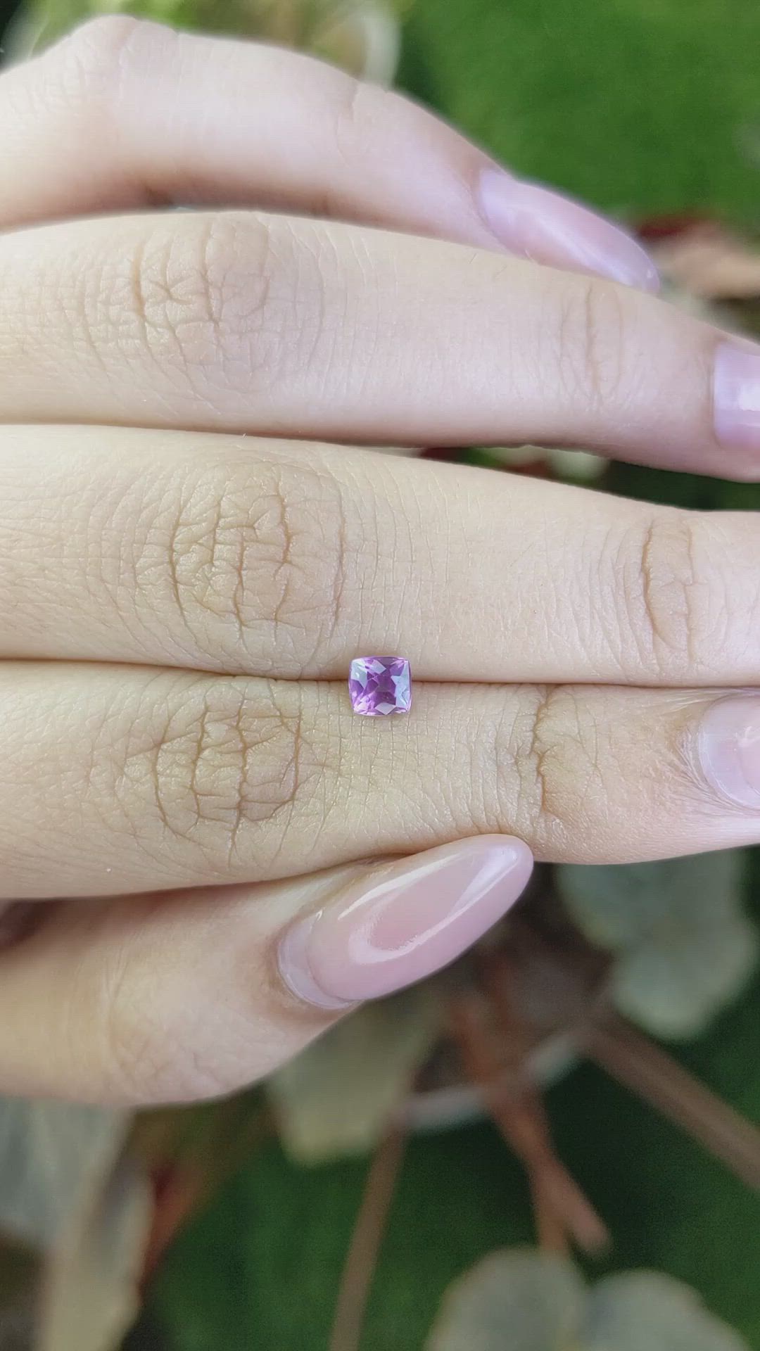 0.50 Ct. Pinkish Purple Sapphire from Ceylon (Sri Lanka) Size Video