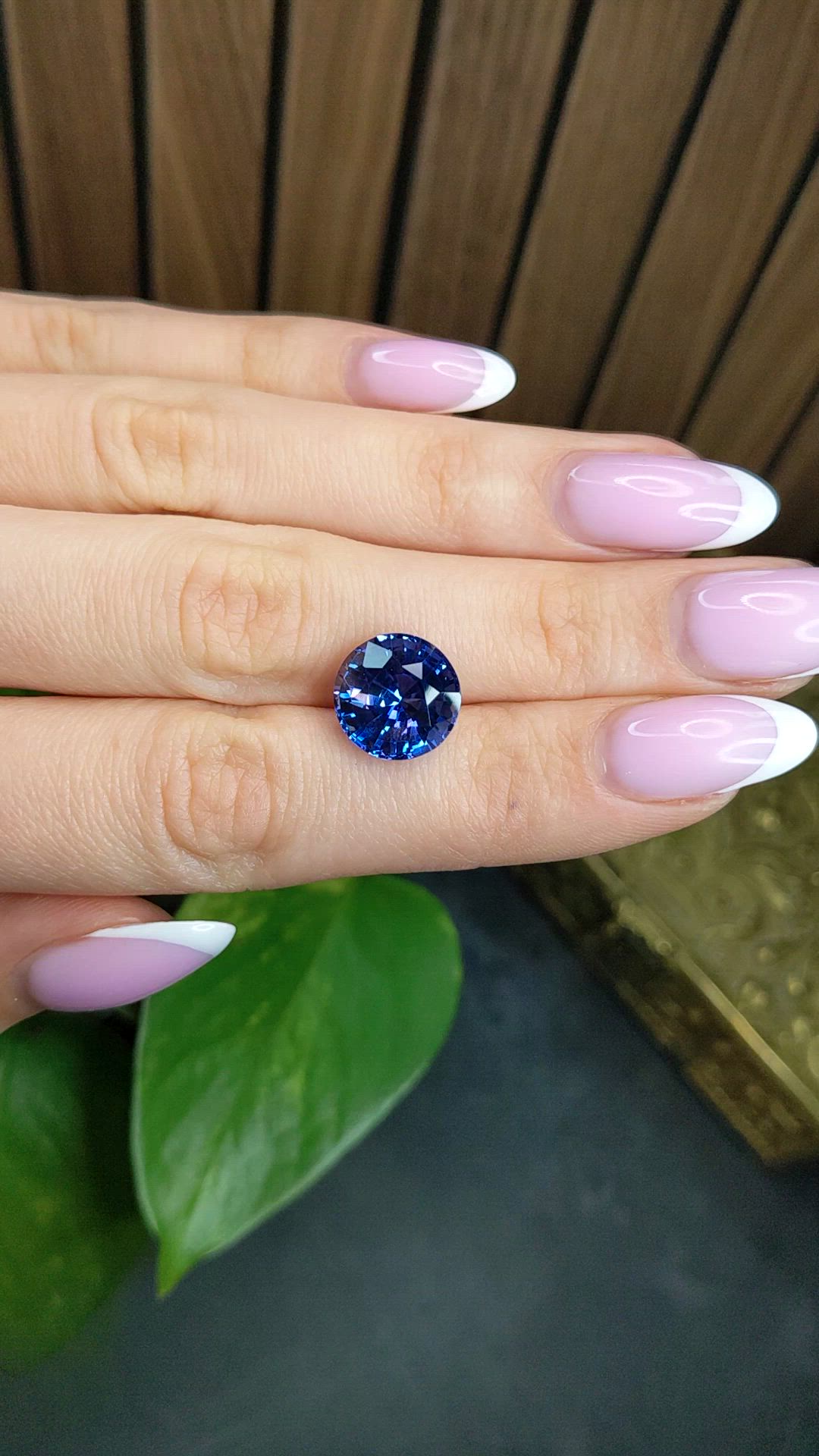8.60 Ct. Blue Sapphire from Ceylon (Sri Lanka) Size Video
