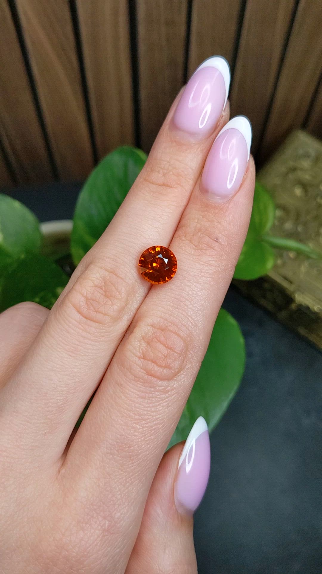 4.03 Ct. Orange Sapphire from Ceylon (Sri Lanka) Size Video