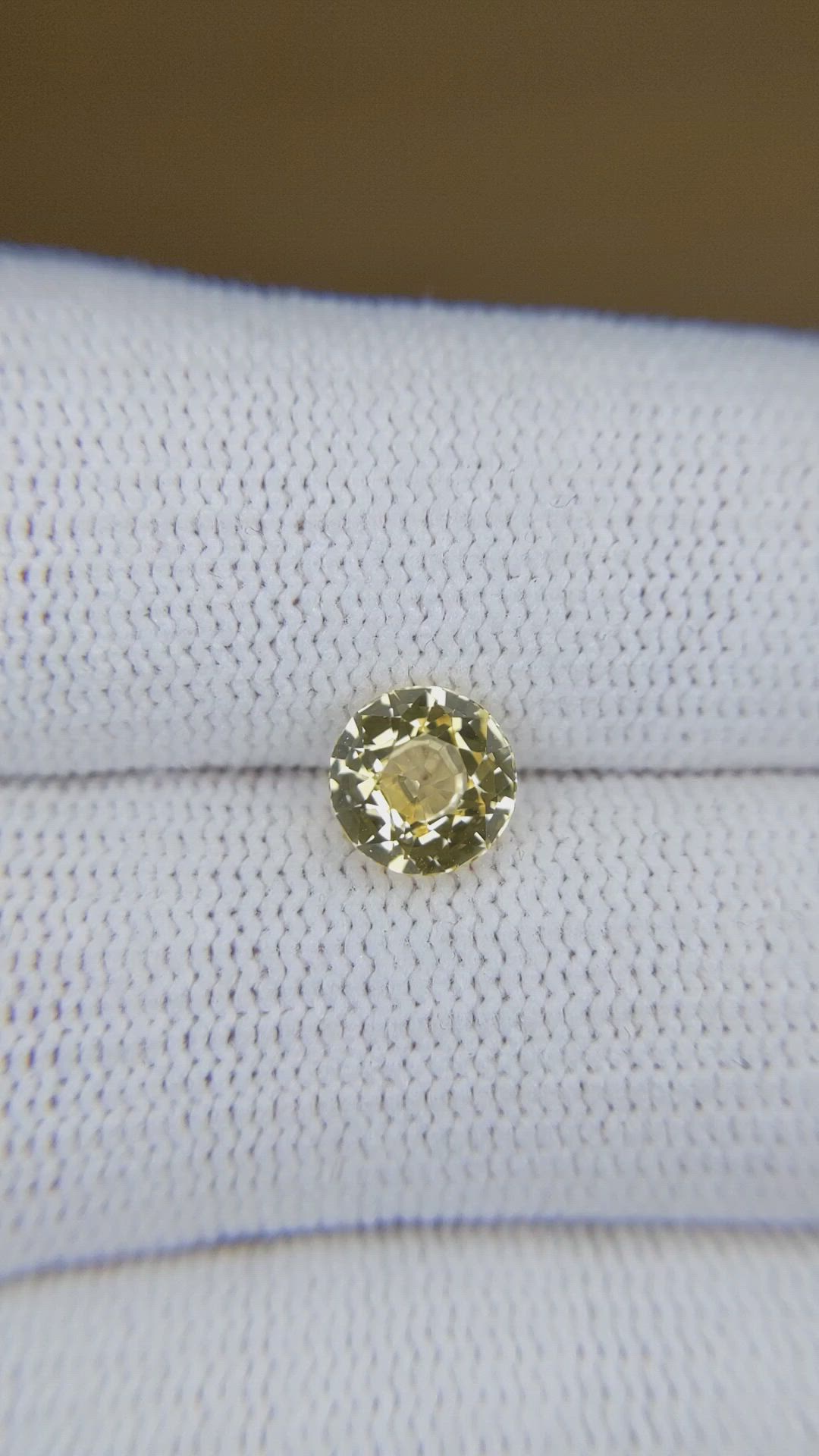 1.84 Ct. Yellow Sapphire from Ceylon (Sri Lanka) Size Video