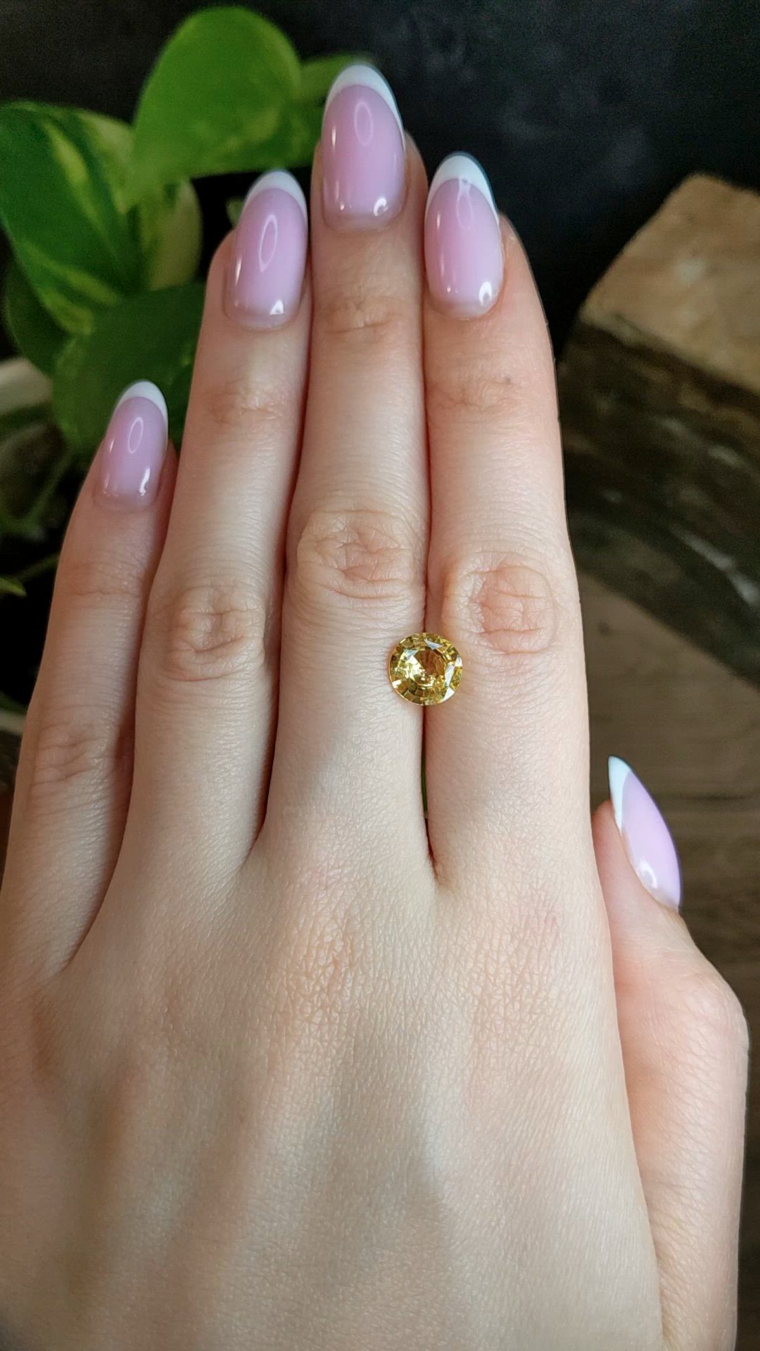 2.38 Ct. Yellow Sapphire from Ceylon (Sri Lanka) Size Video