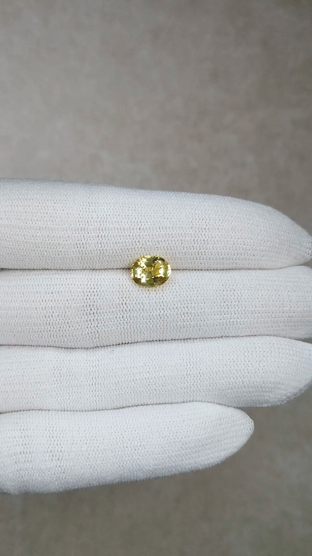2.50 Ct. Yellow Sapphire from Ceylon (Sri Lanka) Size Video