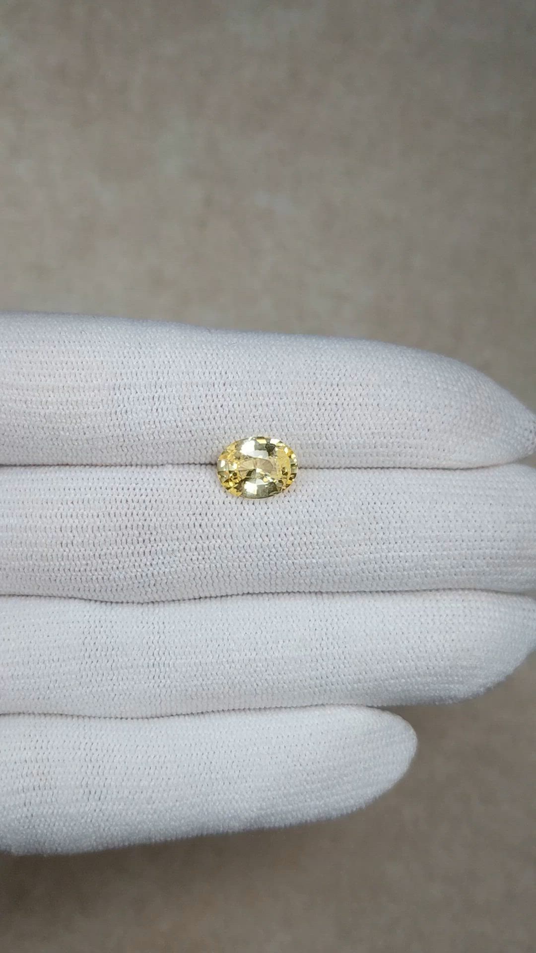 3.08 Ct. Yellow Sapphire from Ceylon (Sri Lanka) Size Video