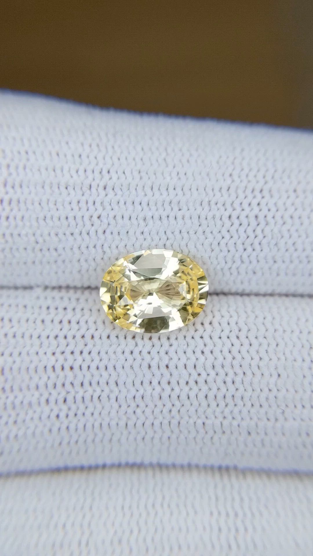 3.08 Ct. Yellow Sapphire from Ceylon (Sri Lanka) Size Video