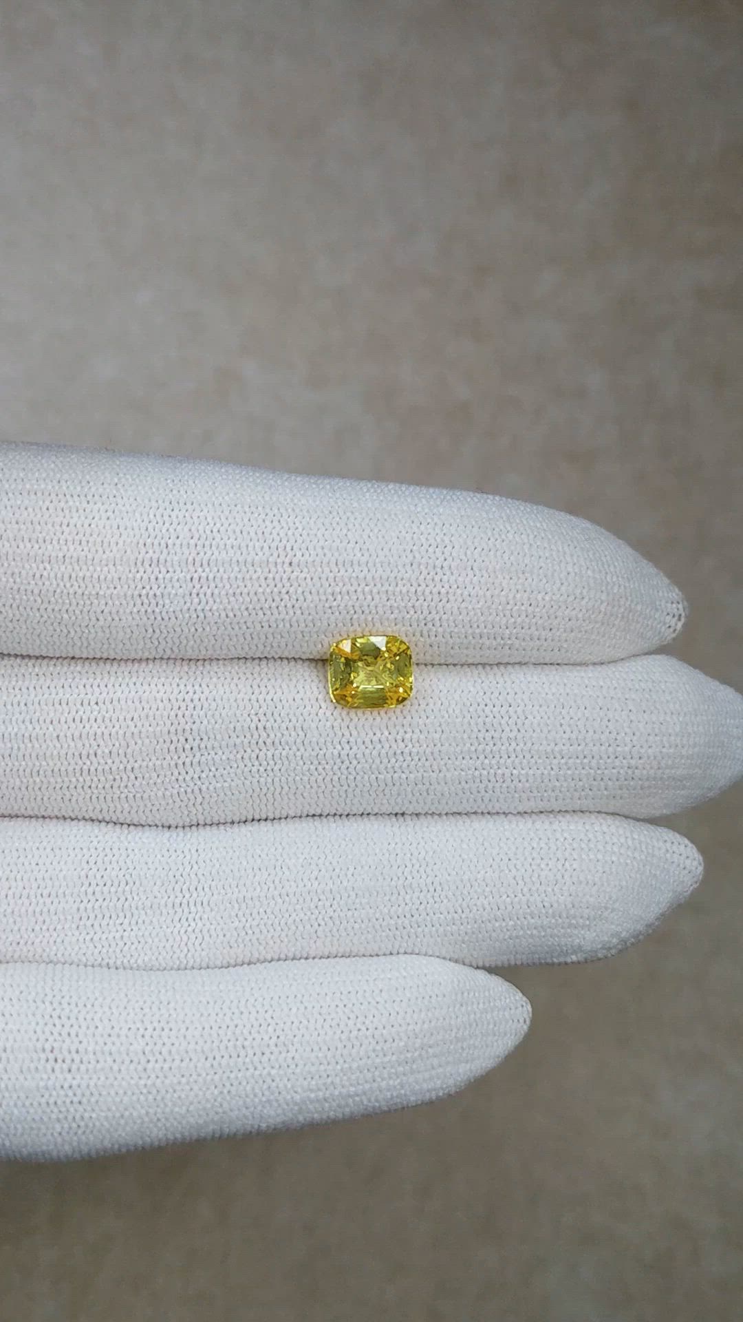 2.61 Ct. Yellow Sapphire from Ceylon (Sri Lanka) Size Video