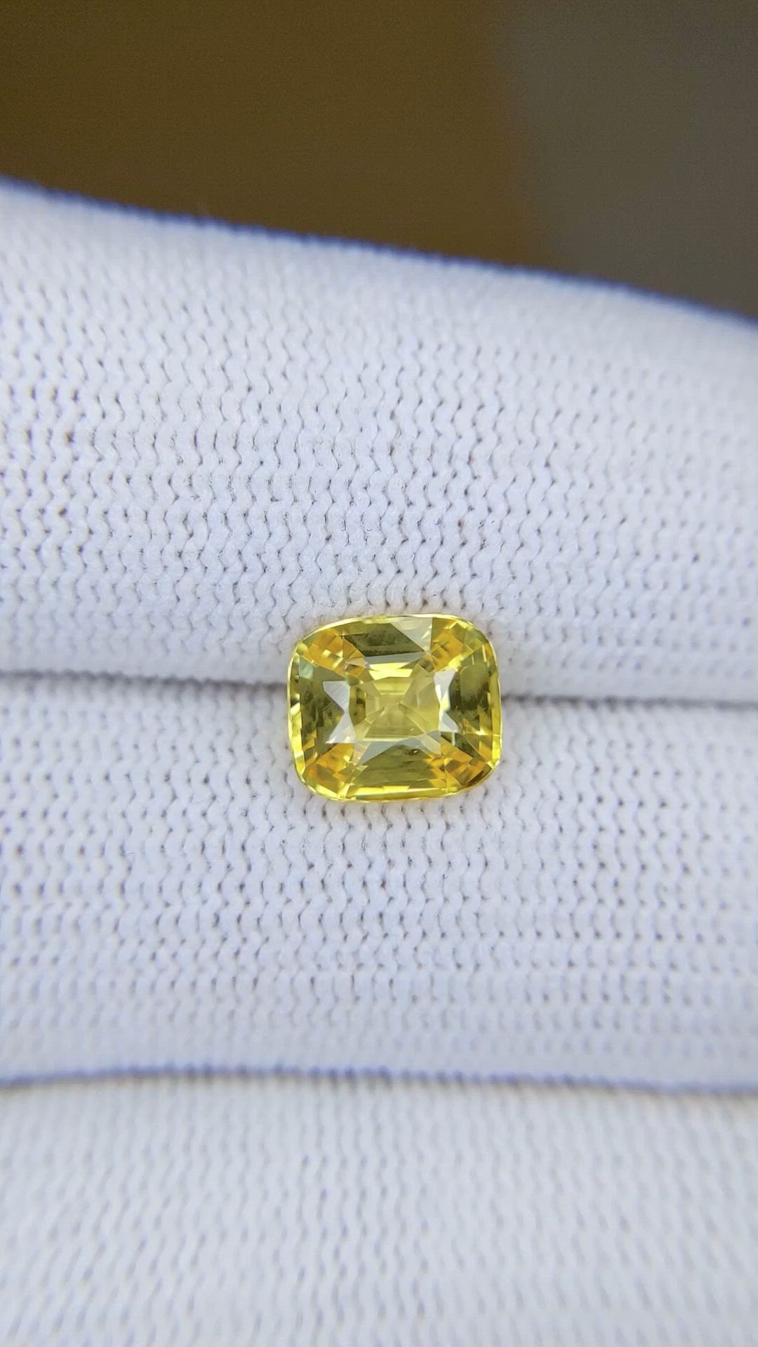 2.61 Ct. Yellow Sapphire from Ceylon (Sri Lanka) Size Video
