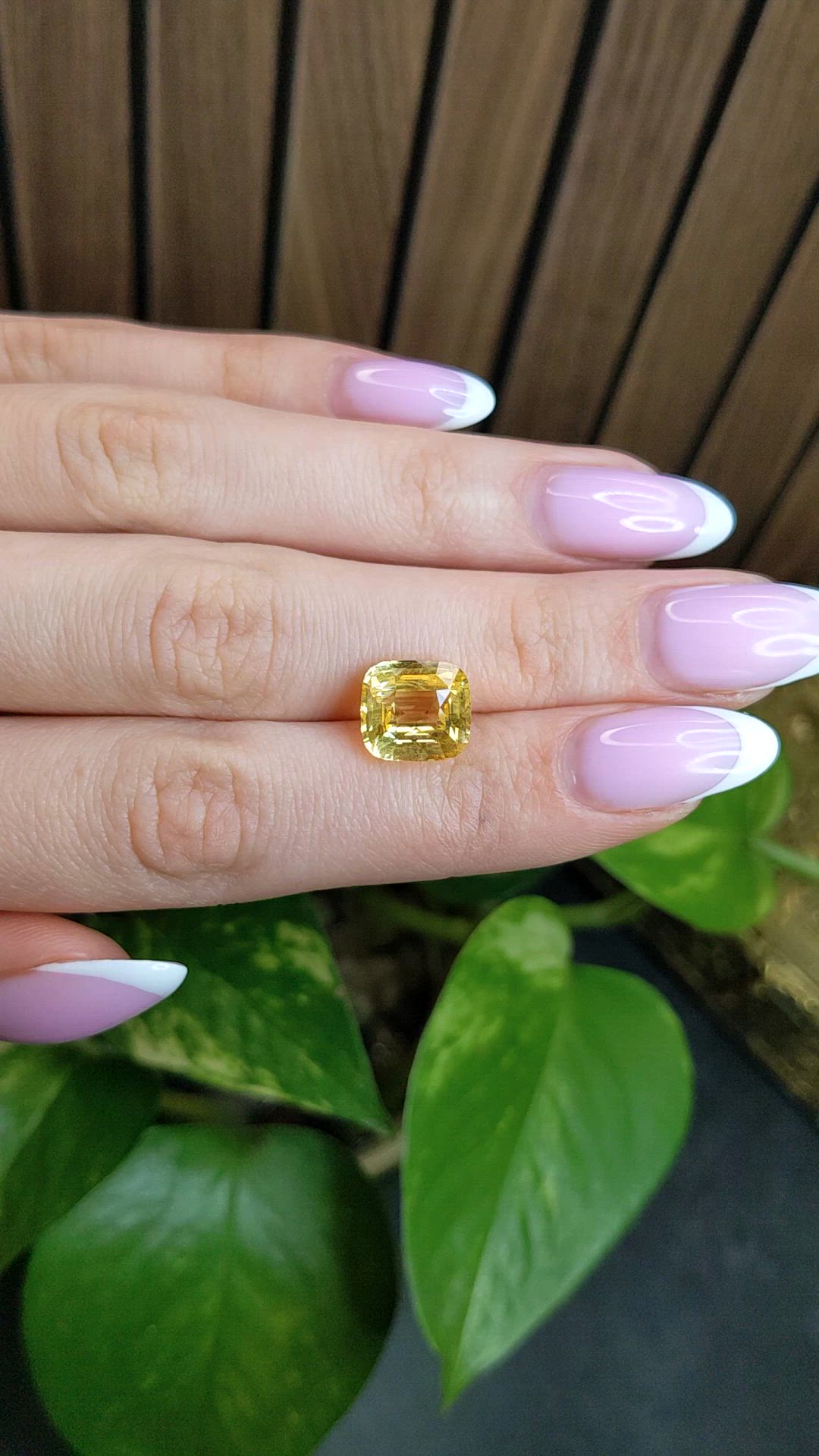 7.05 Ct. Yellow Sapphire from Ceylon (Sri Lanka) Size Video