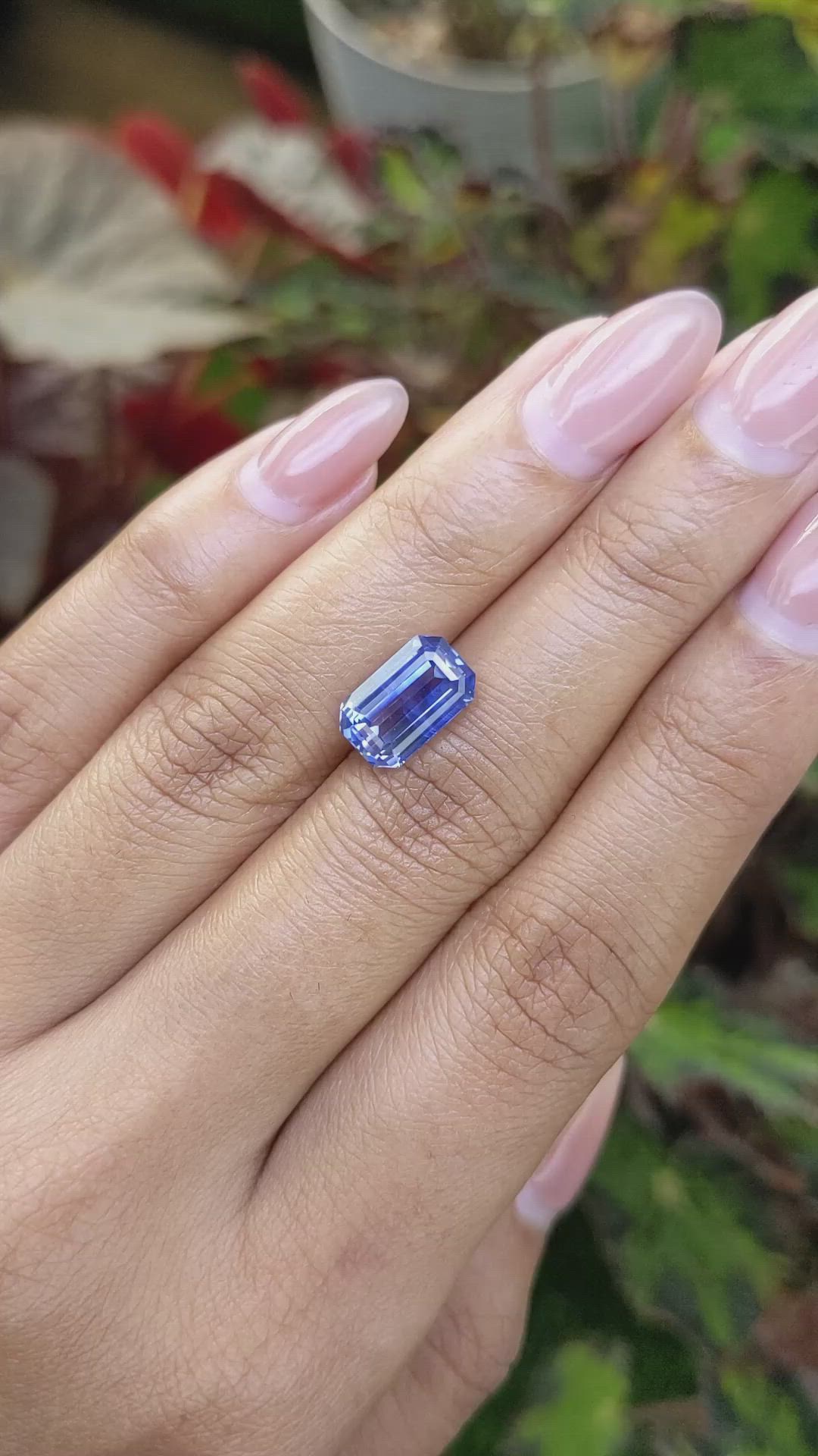 4.97 Ct. Blue Sapphire from Ceylon (Sri Lanka) Size Video