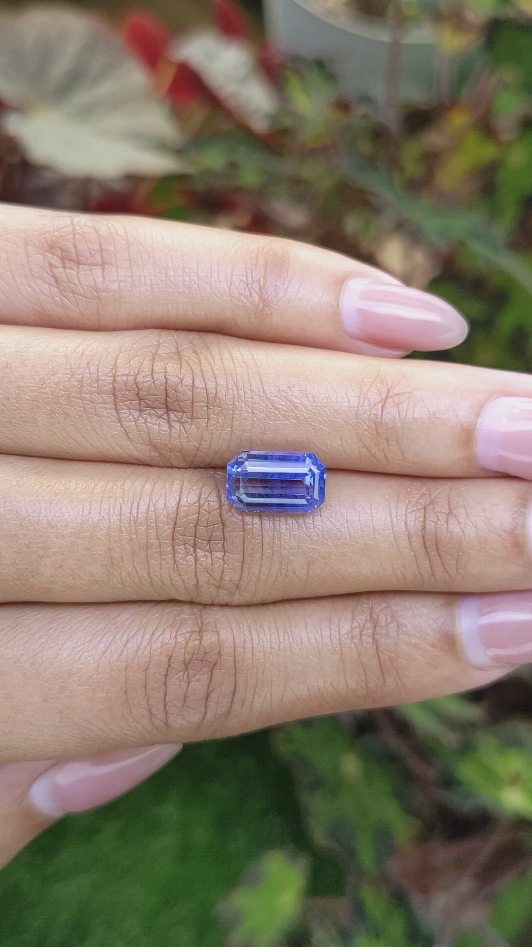 4.97 Ct. Blue Sapphire from Ceylon (Sri Lanka) Size Video