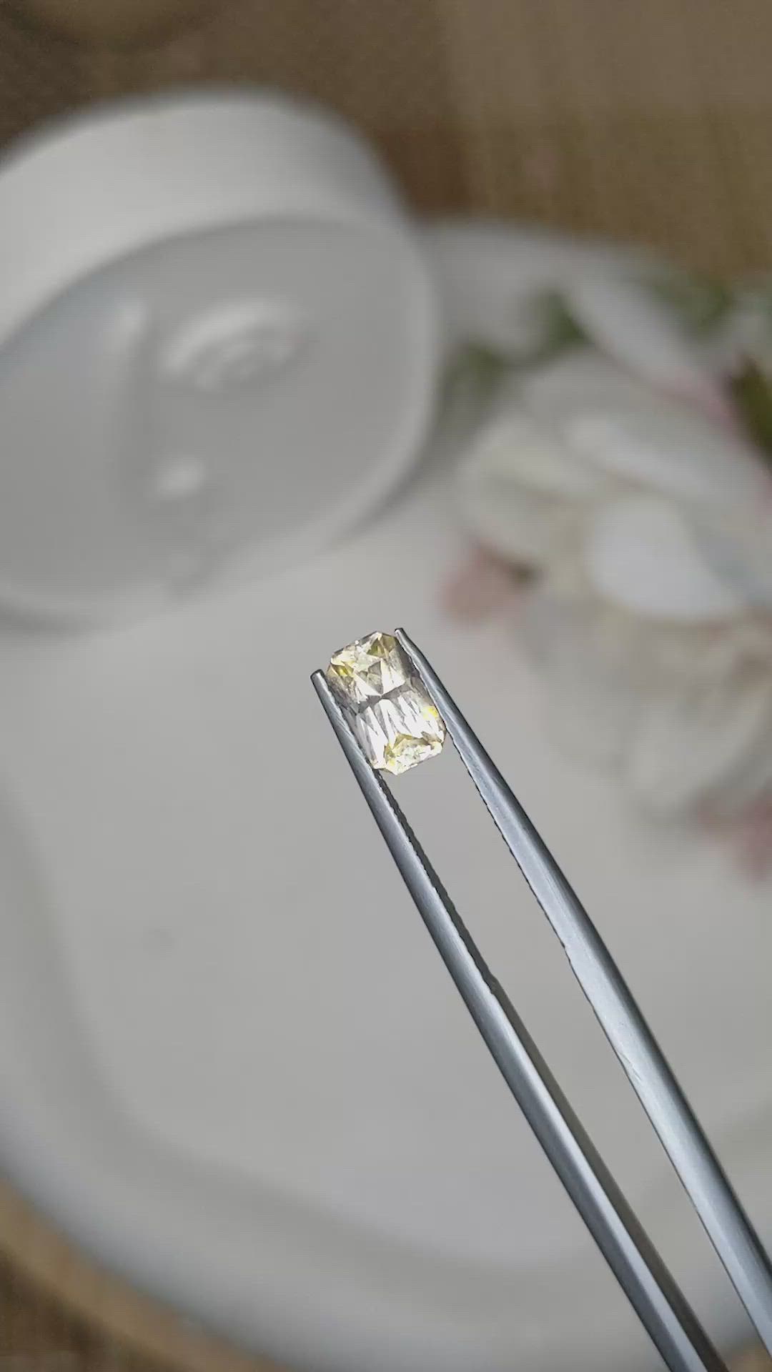 1.15 Ct. Yellow Sapphire from Ceylon (Sri Lanka) Size Video