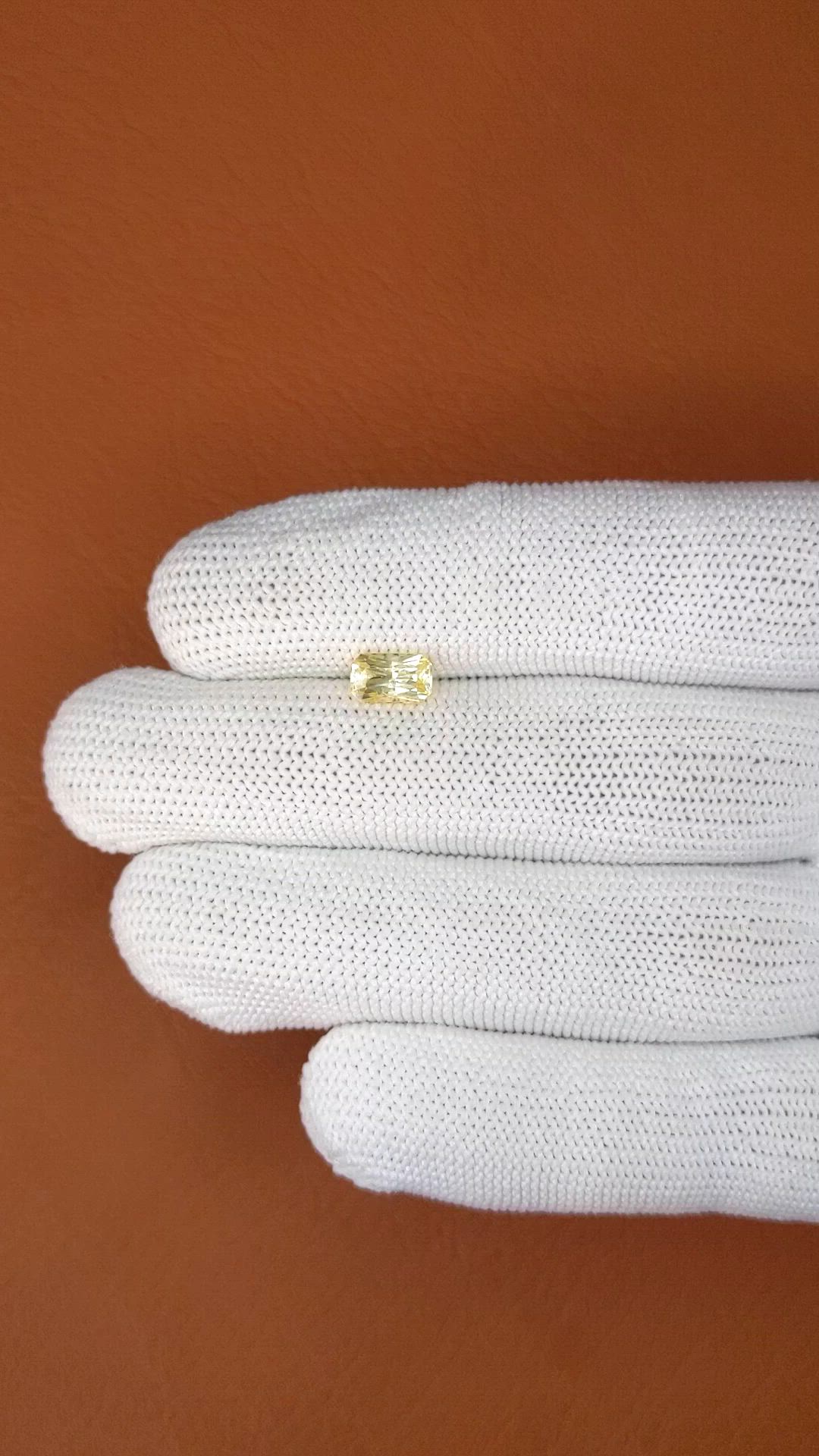 1.15 Ct. Yellow Sapphire from Ceylon (Sri Lanka) Size Video