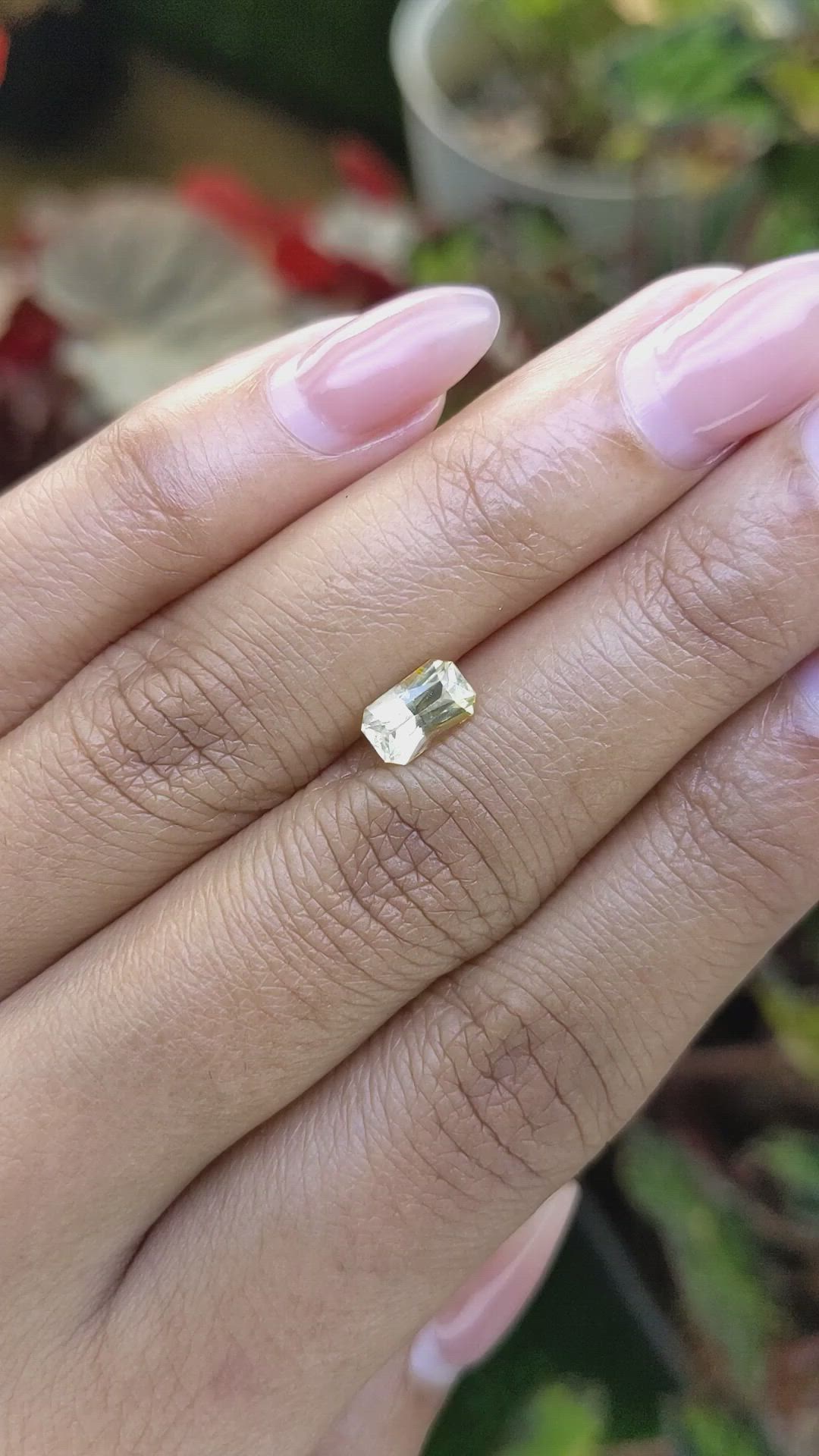 1.15 Ct. Yellow Sapphire from Ceylon (Sri Lanka) Size Video