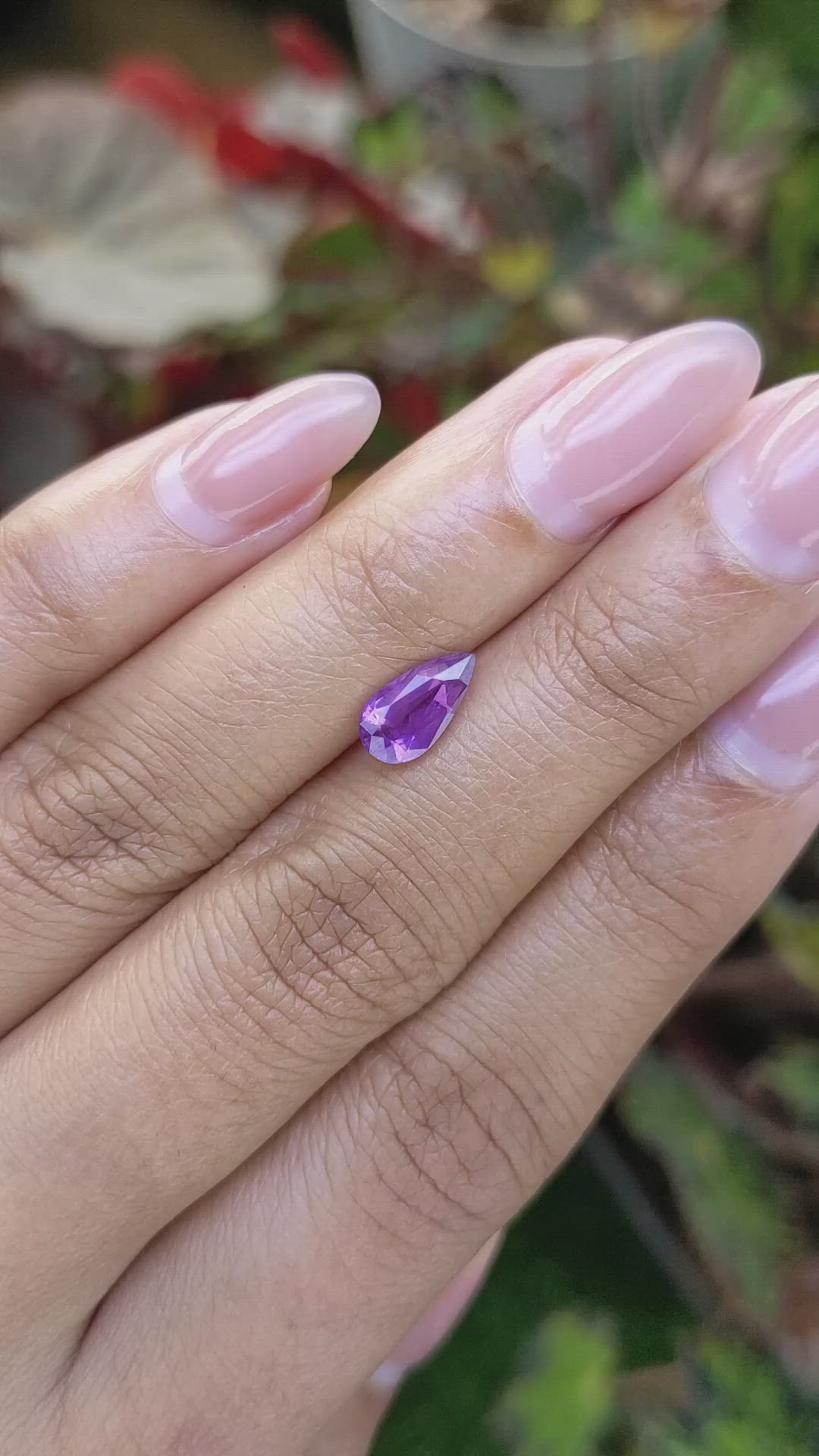 1.26 Ct. Pinkish Purple Sapphire from Ceylon (Sri Lanka) Size Video