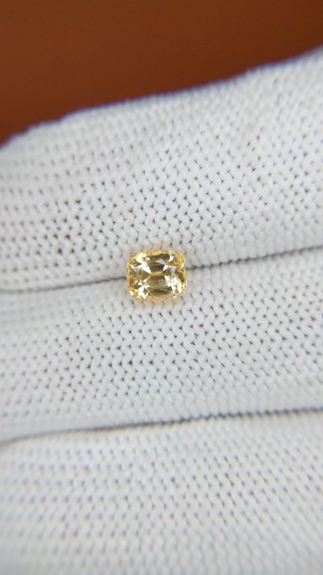 1.26 Ct. Yellow Sapphire from Ceylon (Sri Lanka) Size Video