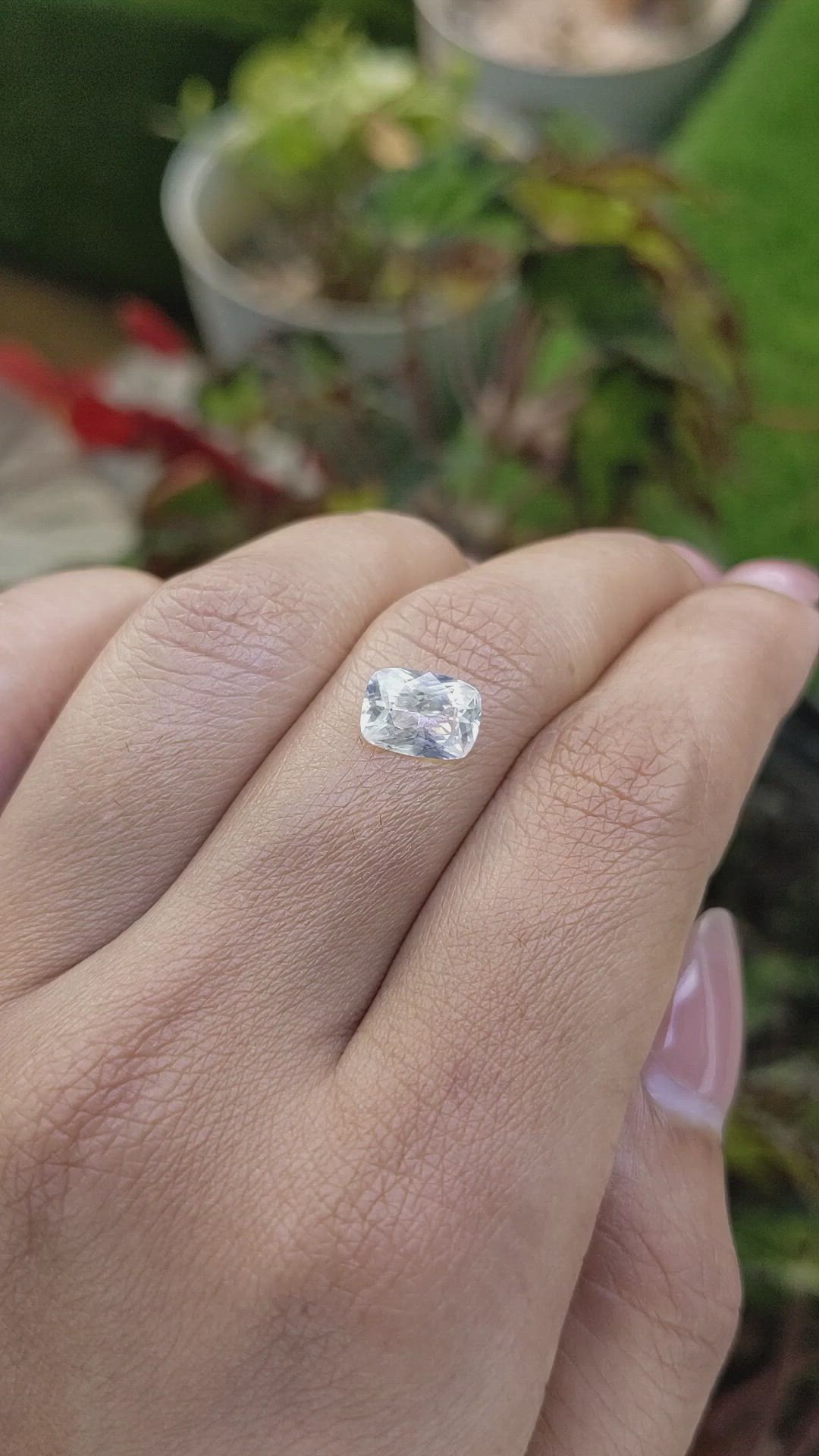 1.75 Ct. White Sapphire from Ceylon (Sri Lanka) Size Video