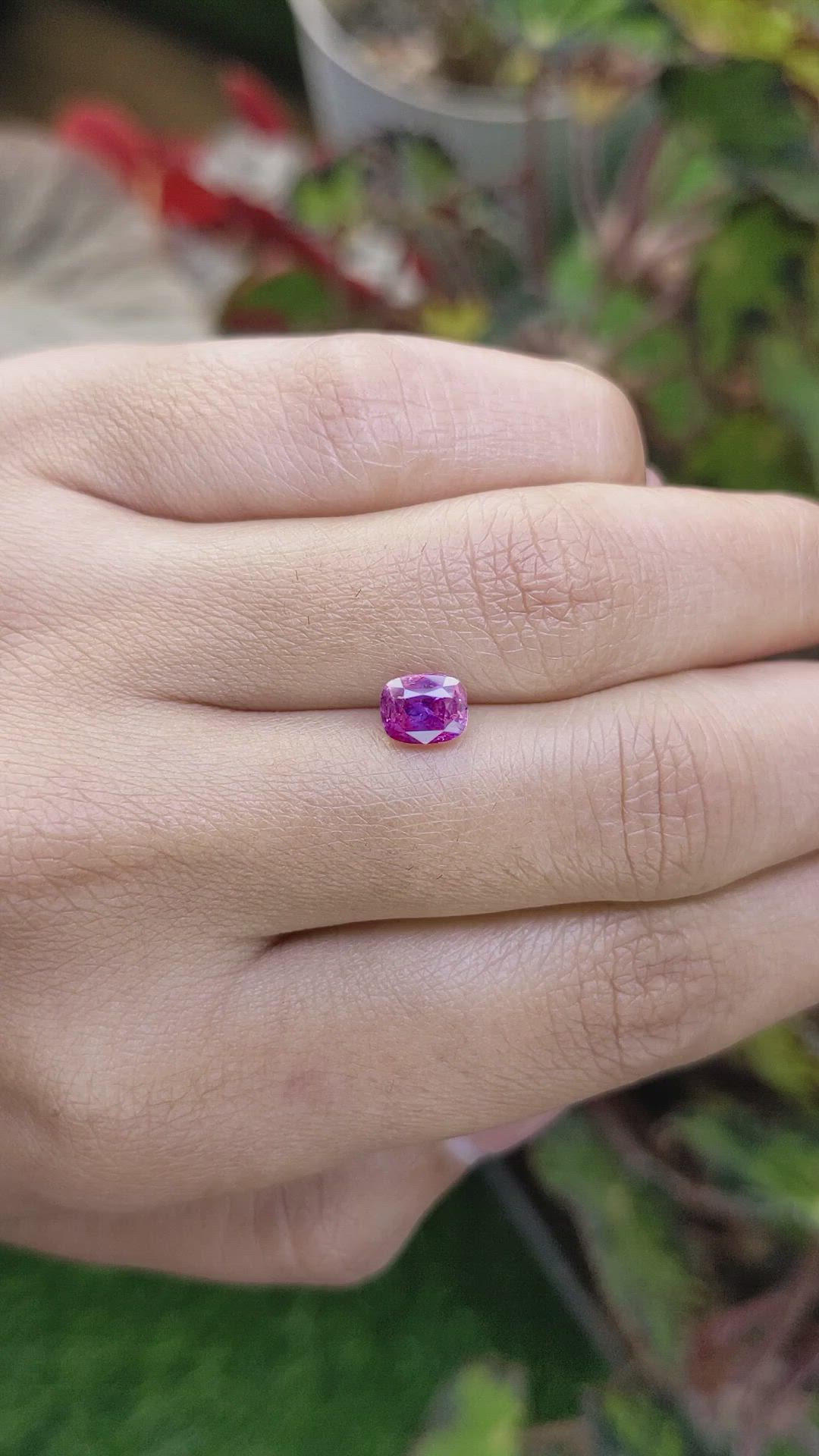 1.25 Ct. Pinkish Purple Sapphire from Ceylon (Sri Lanka) Size Video