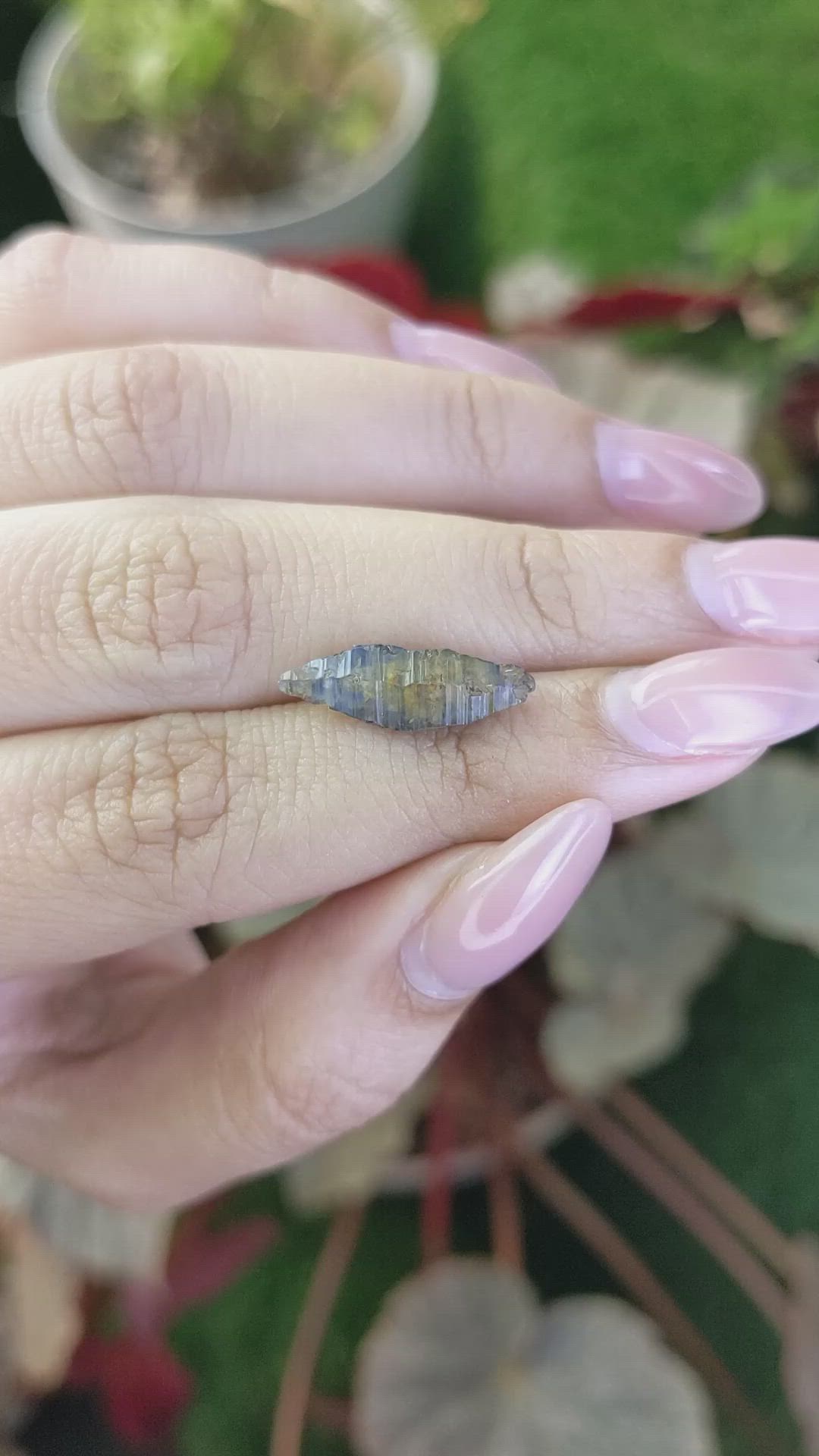 4.65 Ct. Blue Sapphire from Ceylon (Sri Lanka) Size Video