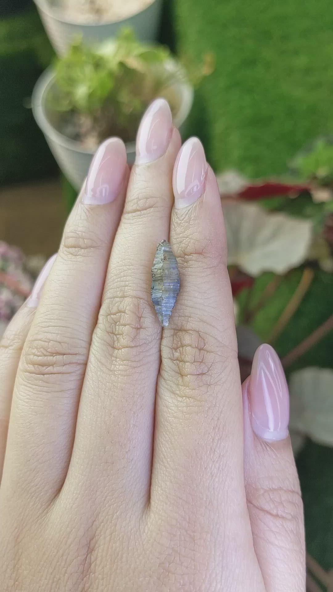 4.65 Ct. Blue Sapphire from Ceylon (Sri Lanka) Size Video