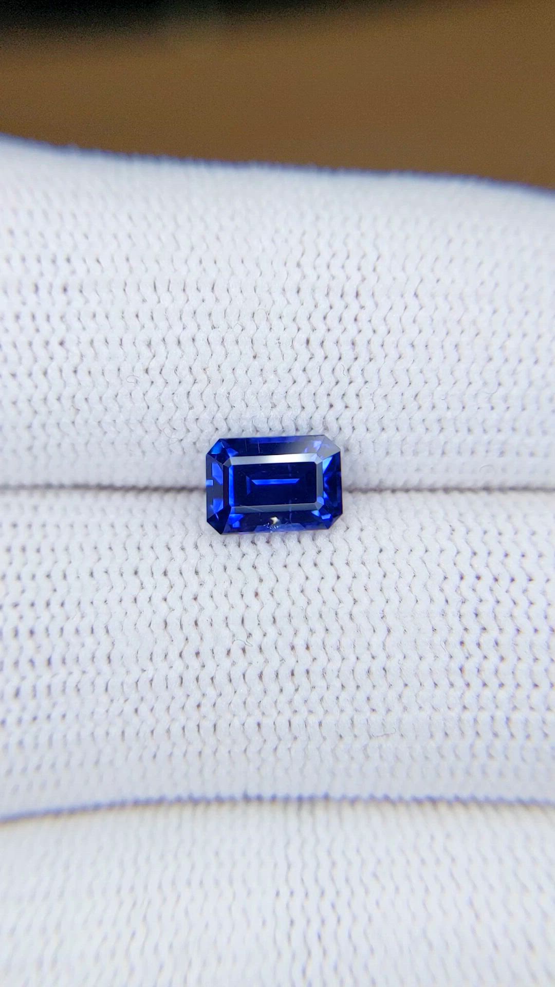 1.40 Ct. Blue Sapphire from Ceylon (Sri Lanka) Size Video