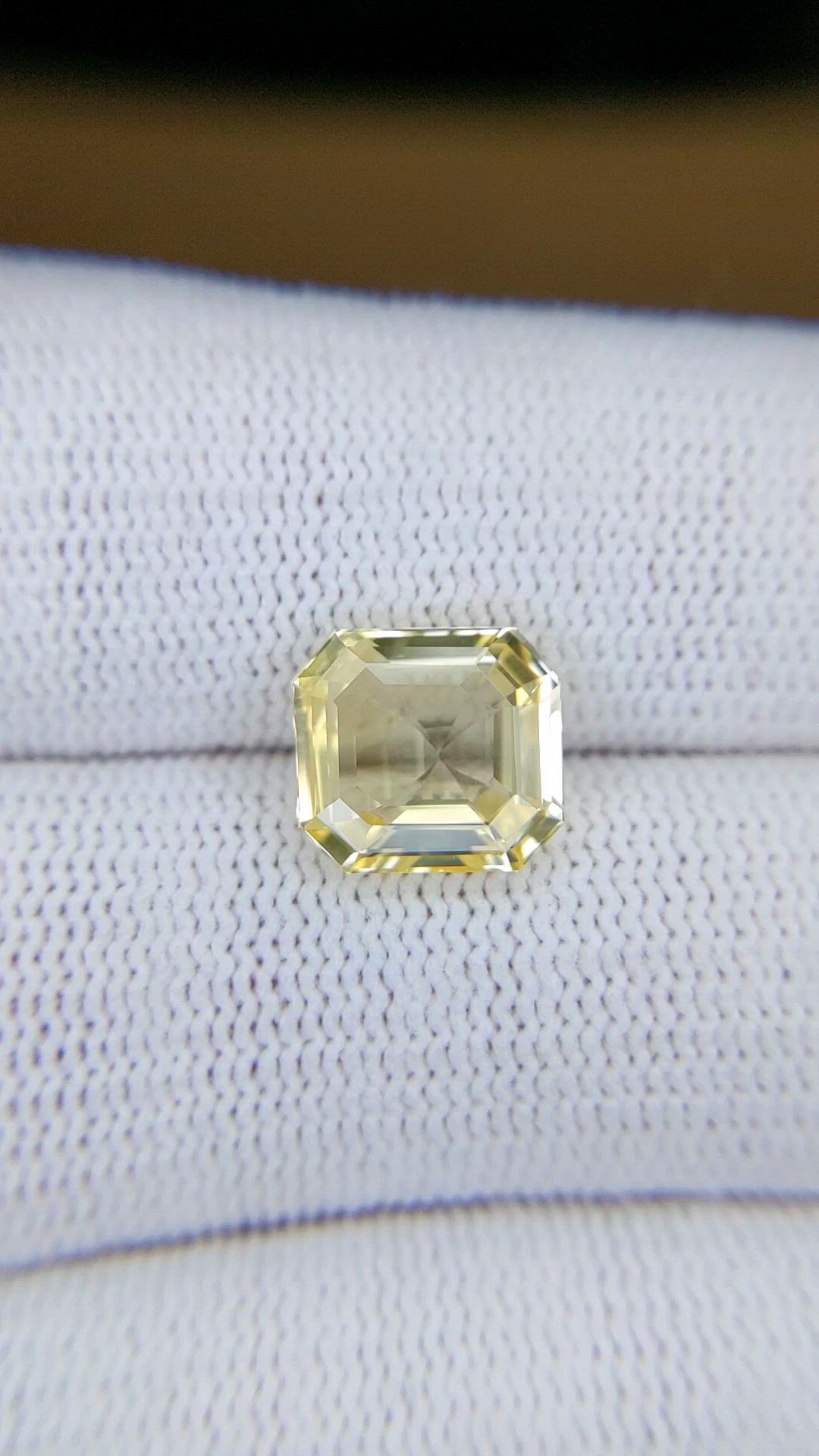 4.51 Ct. Yellow Sapphire from Ceylon (Sri Lanka) Size Video